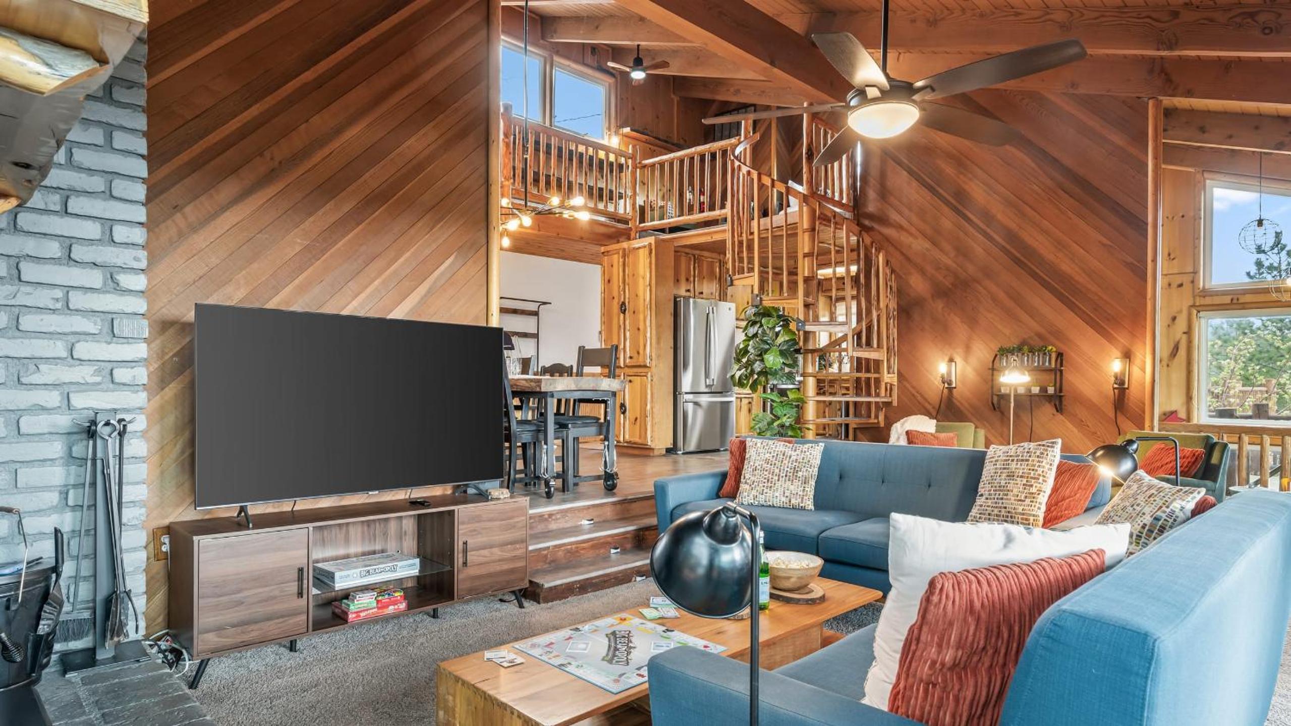 Lakeview Lodge by AvantStay