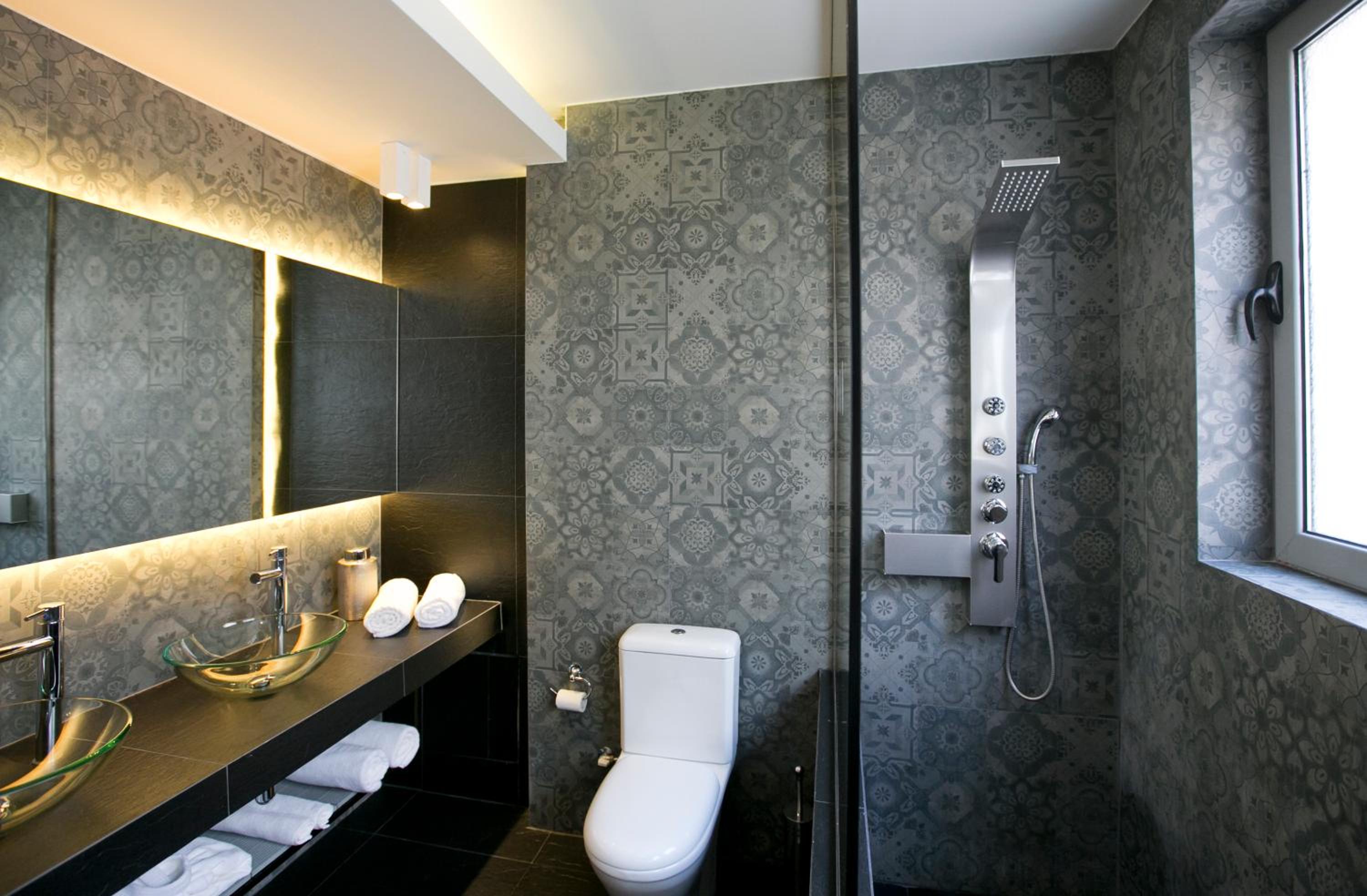 47 Luxury Suites
