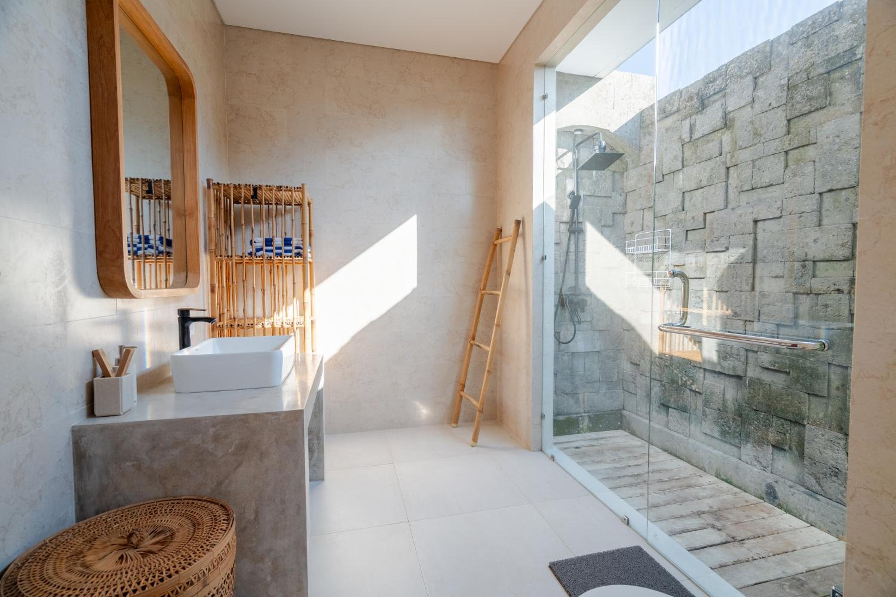 Amerta 2 Villa Pererenan - Canggu