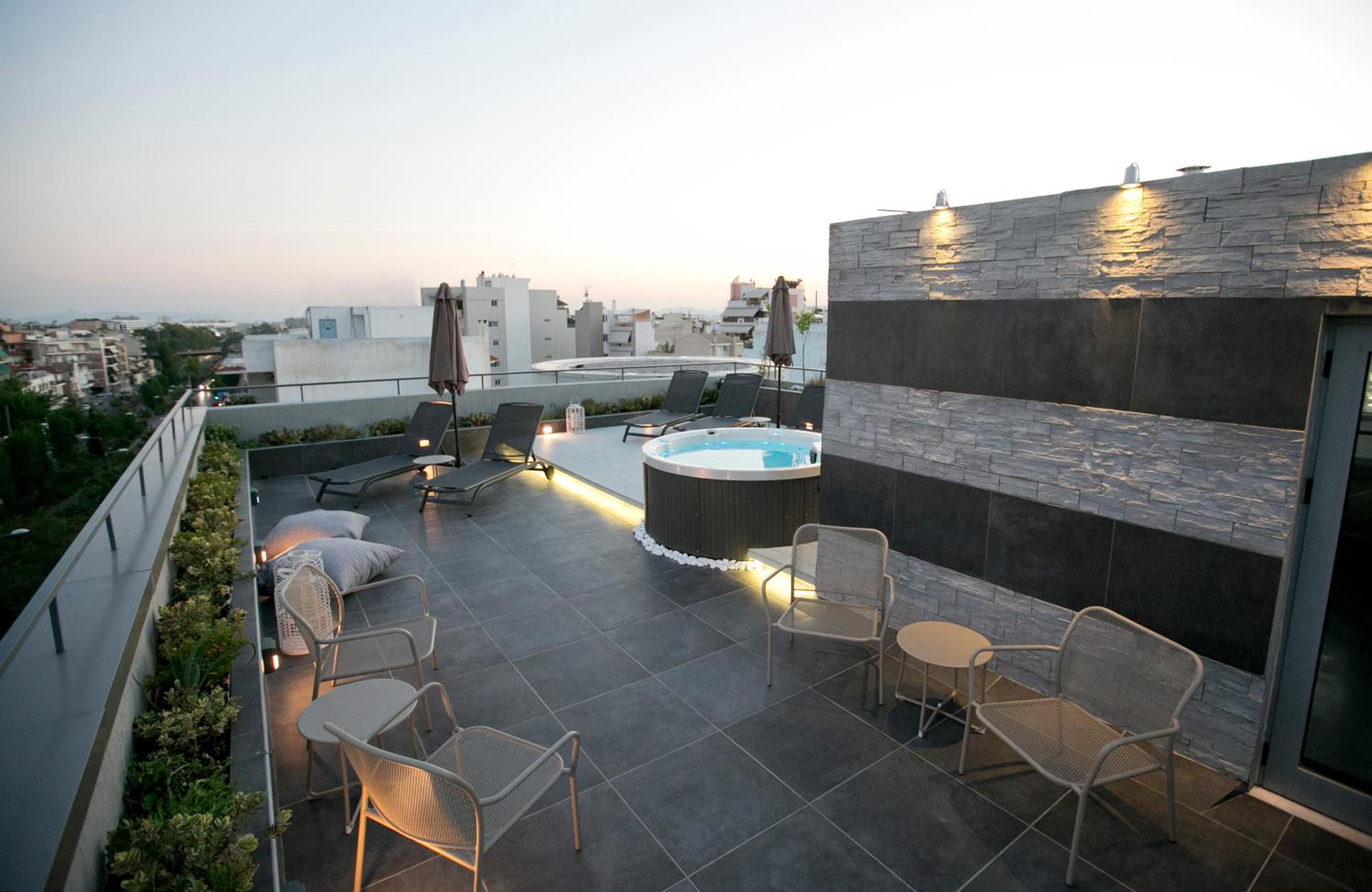 47 Luxury Suites