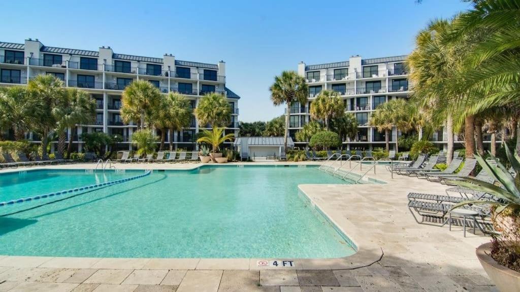 Beachfront Pool Access Balcony w Oceanview 222 D Shipwatch by AvantStay