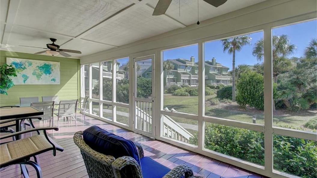7C Mariners Walk by AvantStay Beautiful Porch Easy Access to Pool Beach