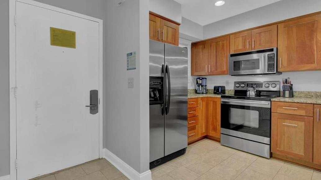 7C Mariners Walk by AvantStay Beautiful Porch Easy Access to Pool Beach