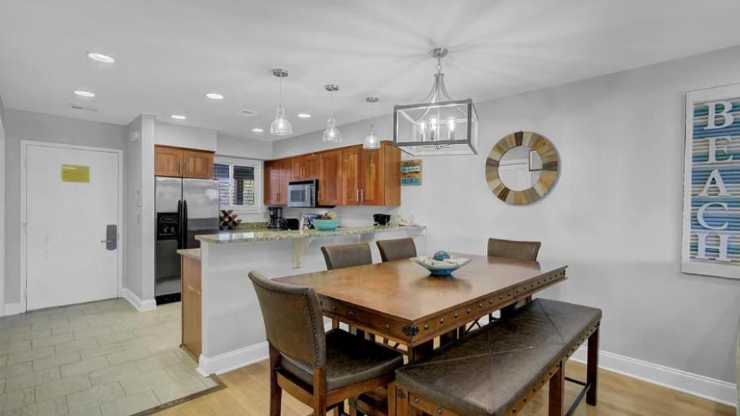 7C Mariners Walk by AvantStay Beautiful Porch Easy Access to Pool Beach