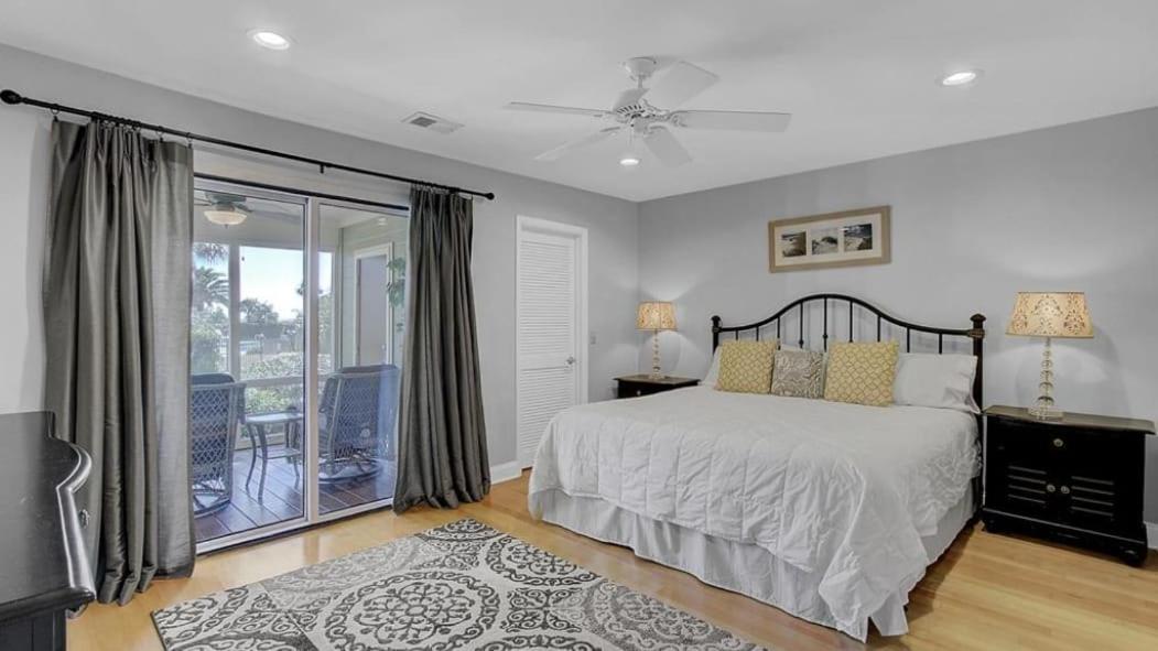7C Mariners Walk by AvantStay Beautiful Porch Easy Access to Pool Beach