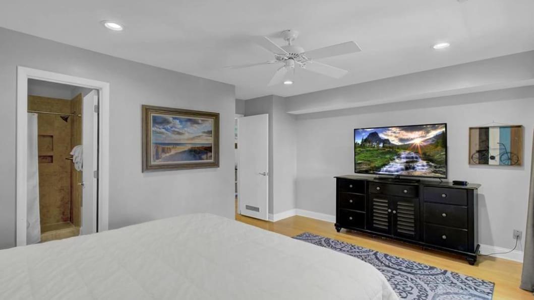 7C Mariners Walk by AvantStay Beautiful Porch Easy Access to Pool Beach