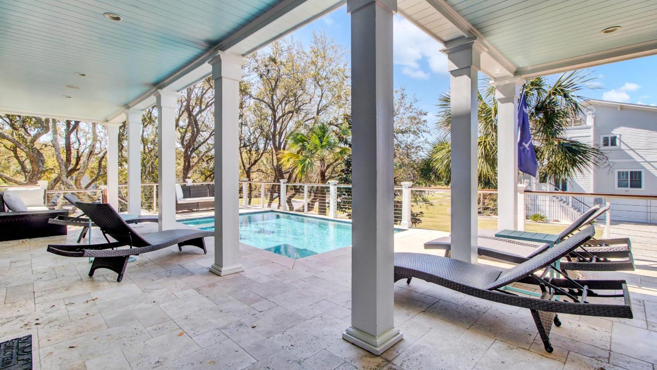 Steps to the Beach Pool Gym Game Room Movie Theater 3301 Palm by AvantStay