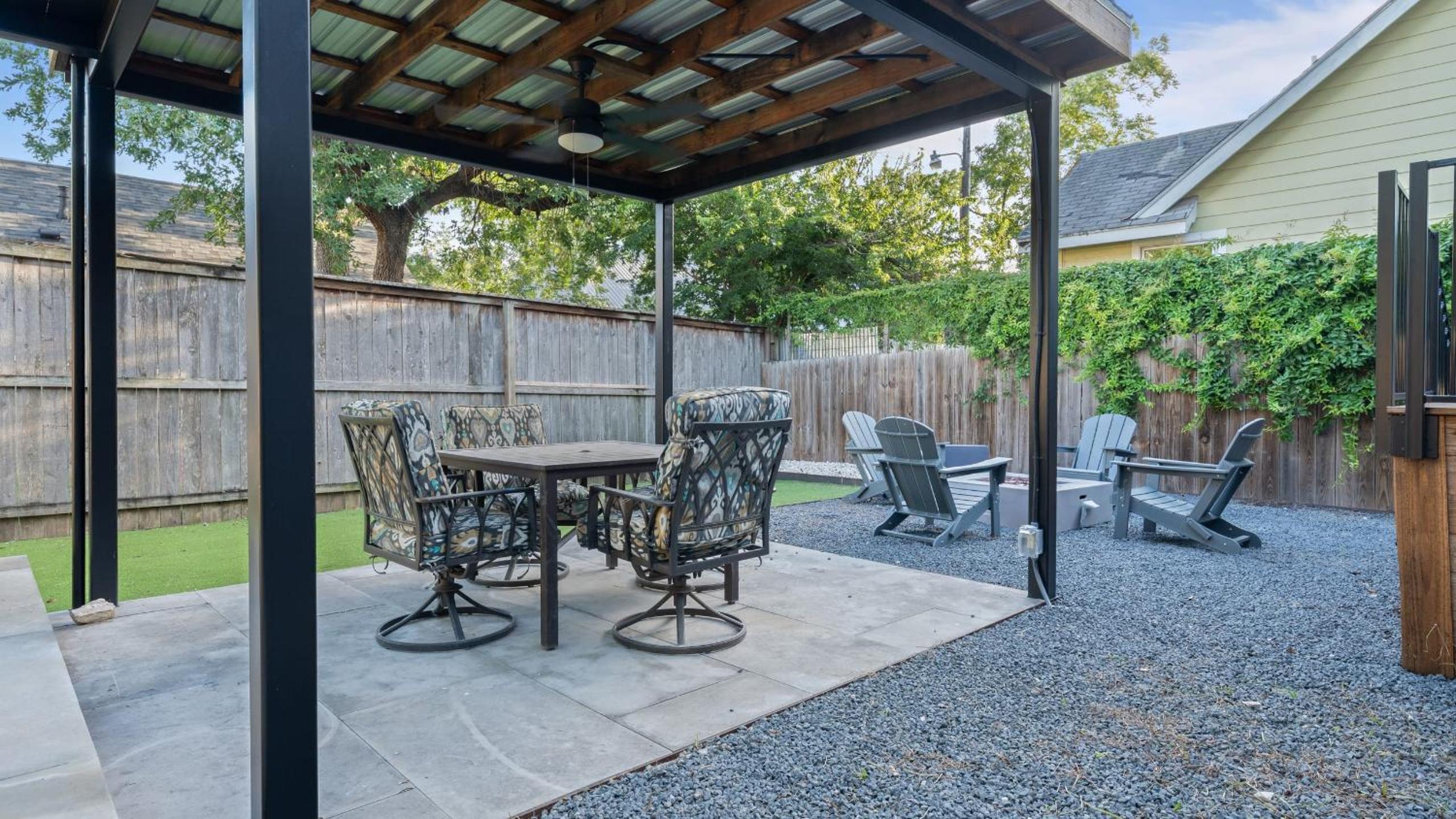 Casa Que Canta by AvantStay Private Pool Firepit Walkable East Austin Gem