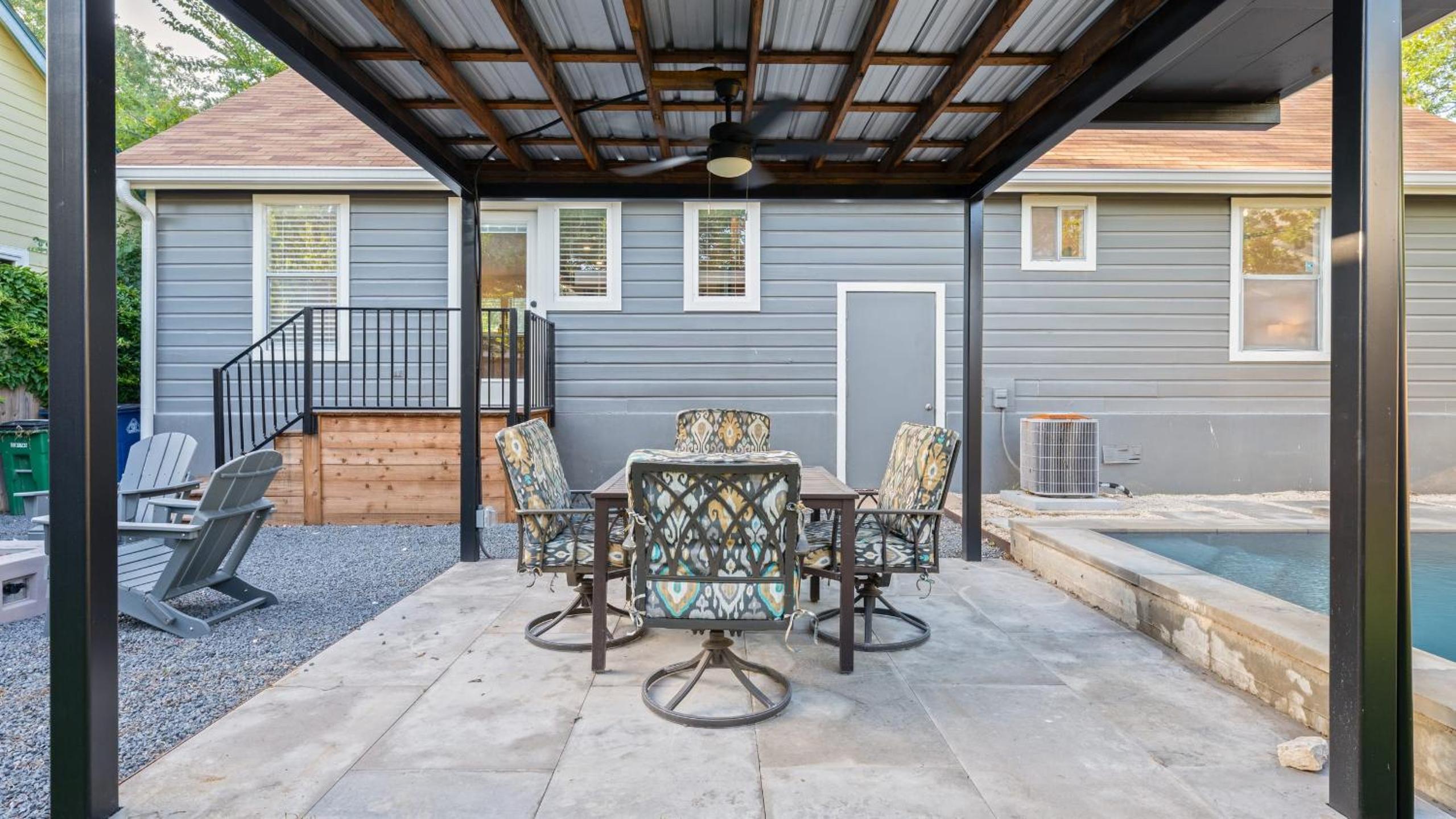 Casa Que Canta by AvantStay Private Pool Firepit Walkable East Austin Gem