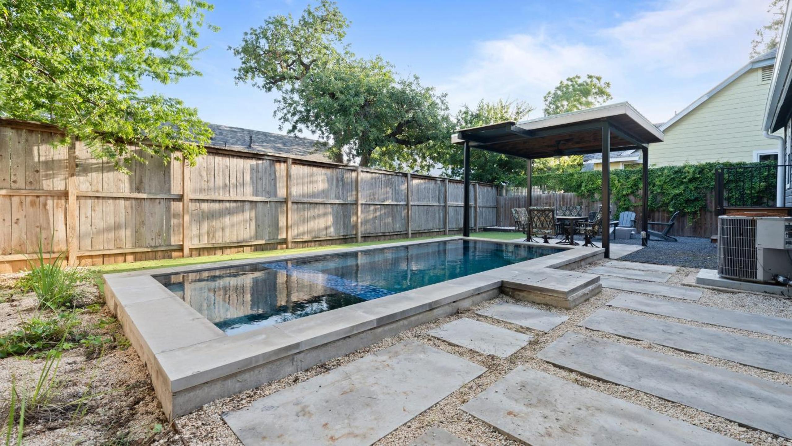 Casa Que Canta by AvantStay Private Pool Firepit Walkable East Austin Gem