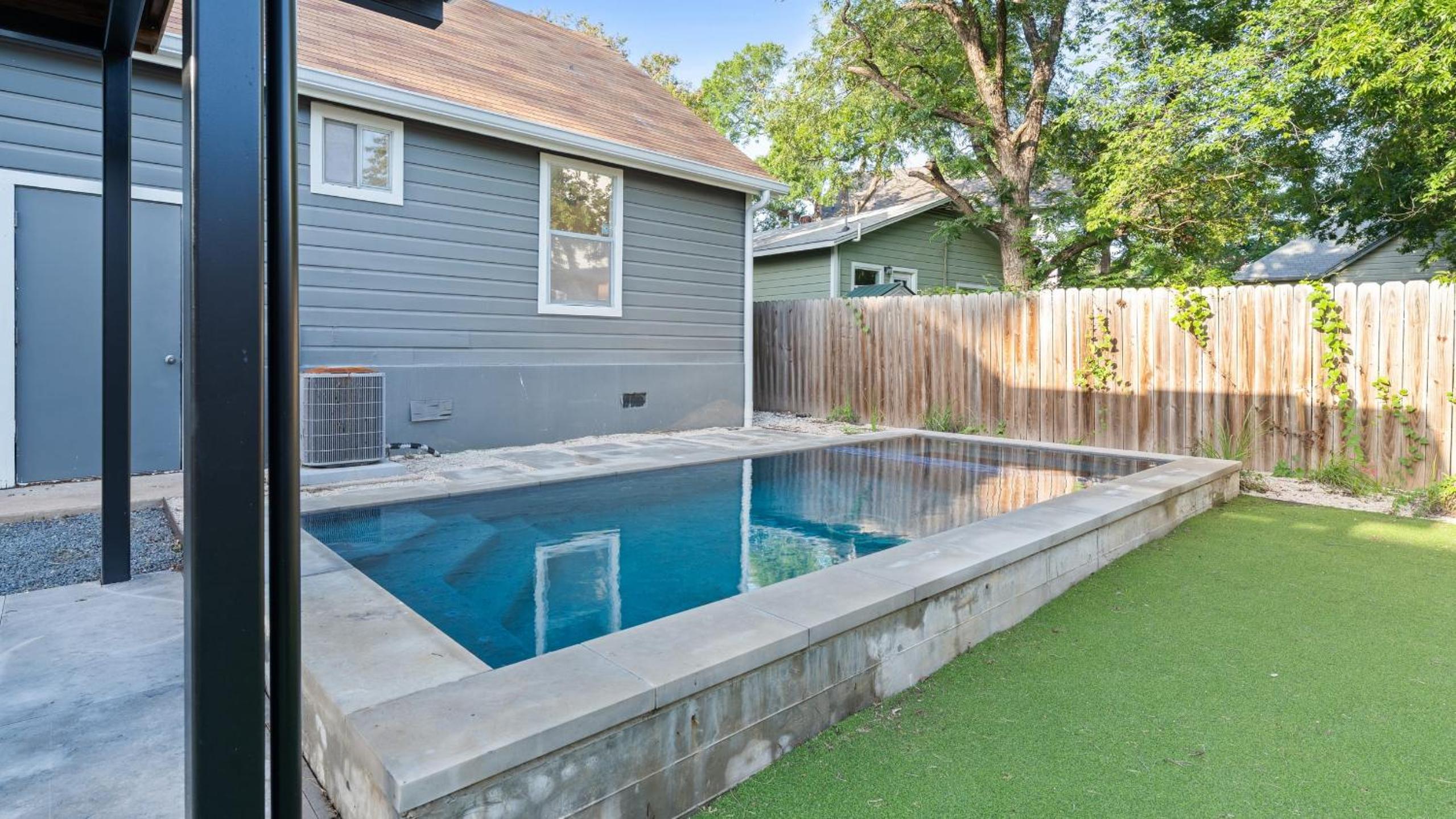 Casa Que Canta by AvantStay Private Pool Firepit Walkable East Austin Gem