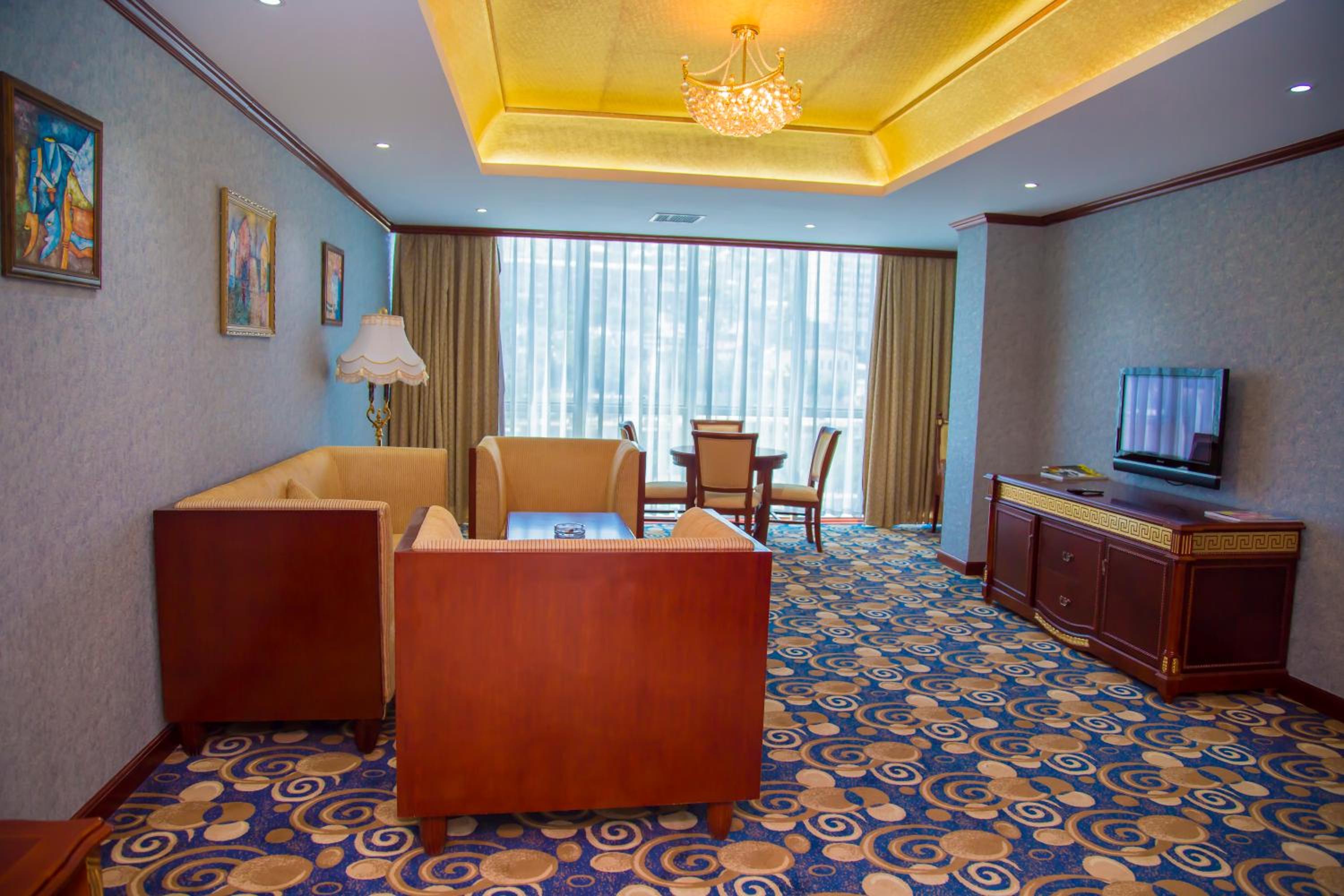 Golden Coast Hotel