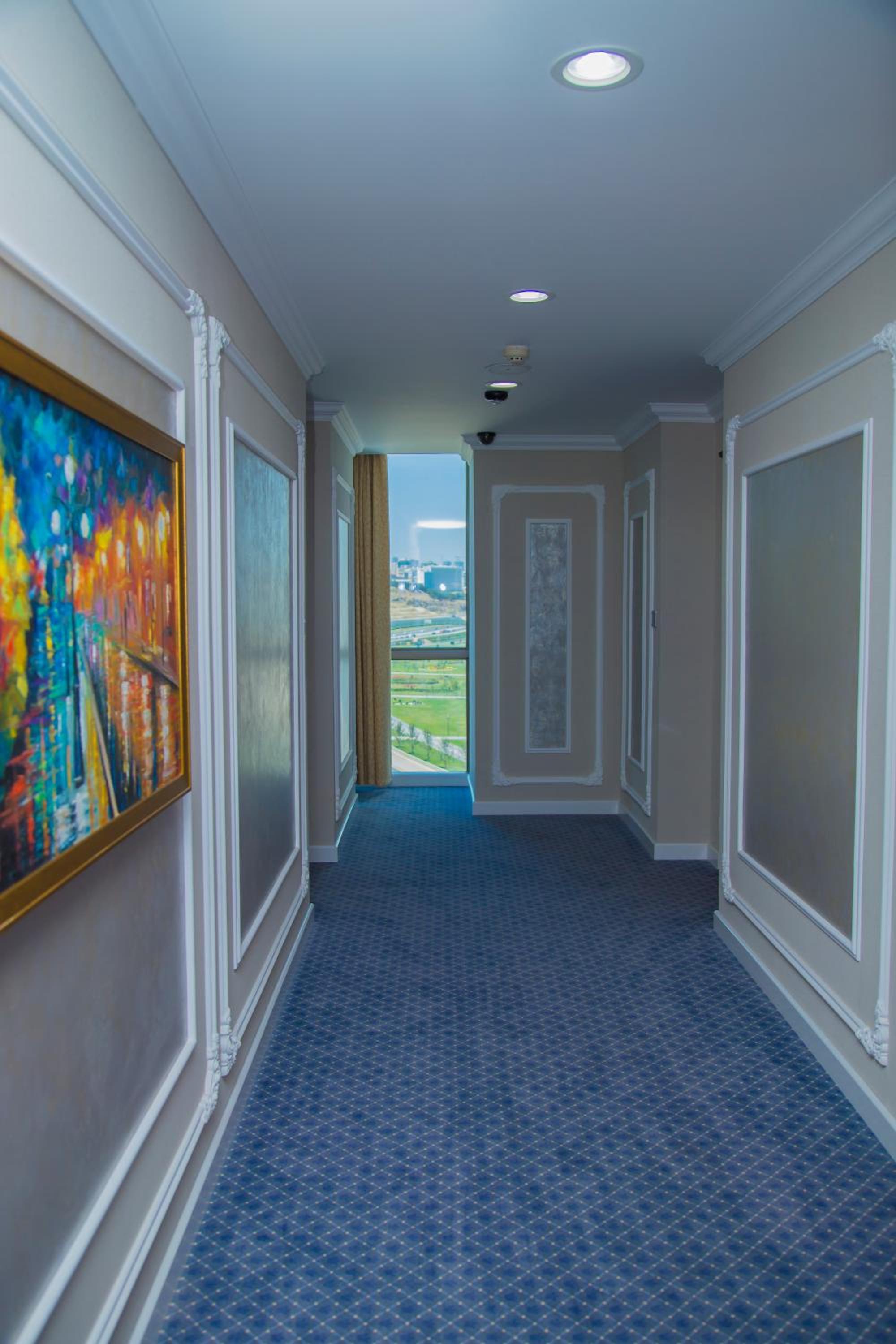 Golden Coast Hotel