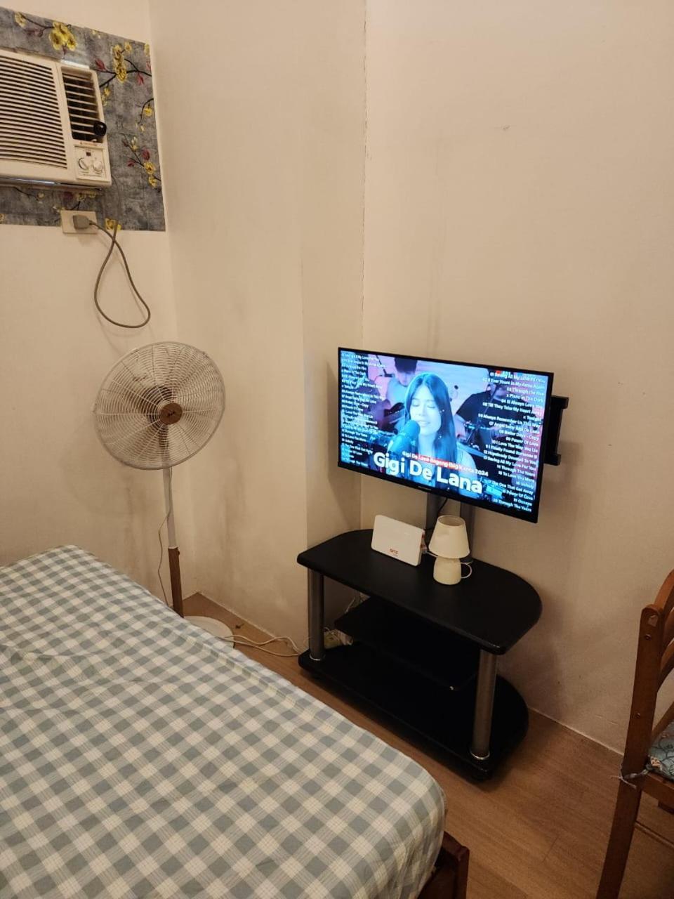 Hawaii Theme Ortigas MRT Ayala 30th Megamall Podium Free Netflix Fast Internet Pool