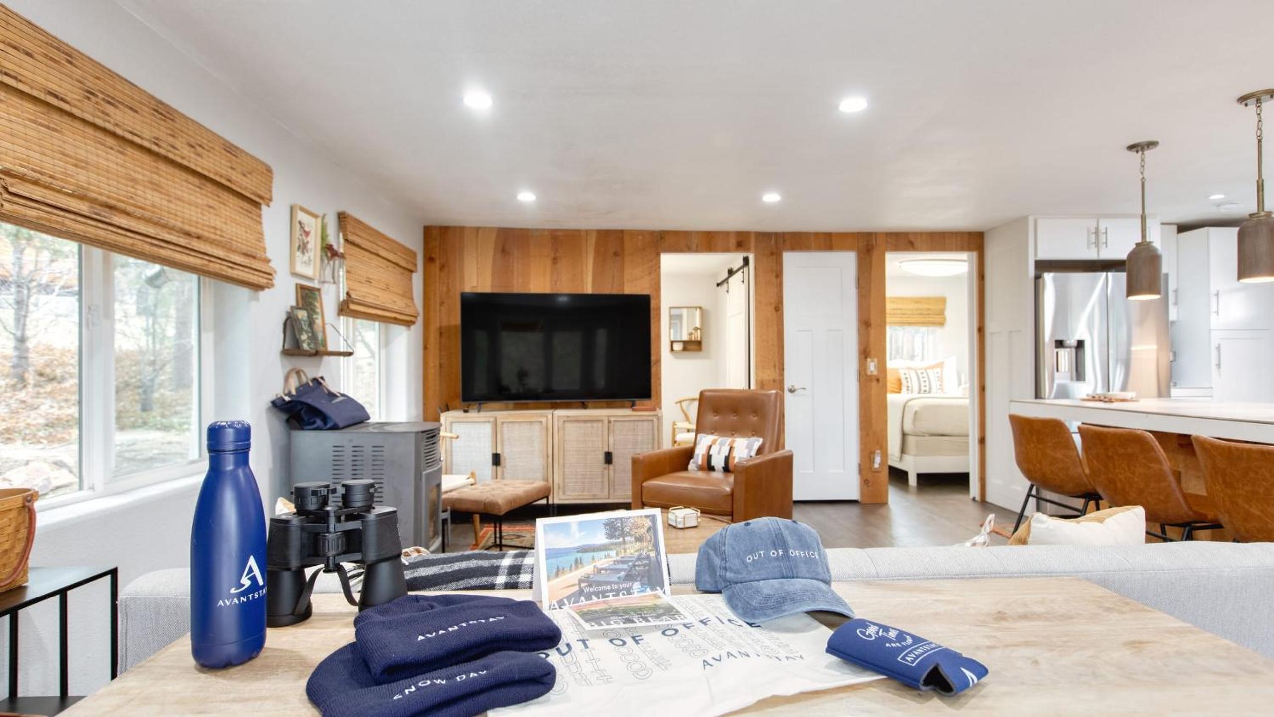Cozy 2BR Fawnskin Cabin Big Bear Lake Hiking Trails Snow Summit Nearby