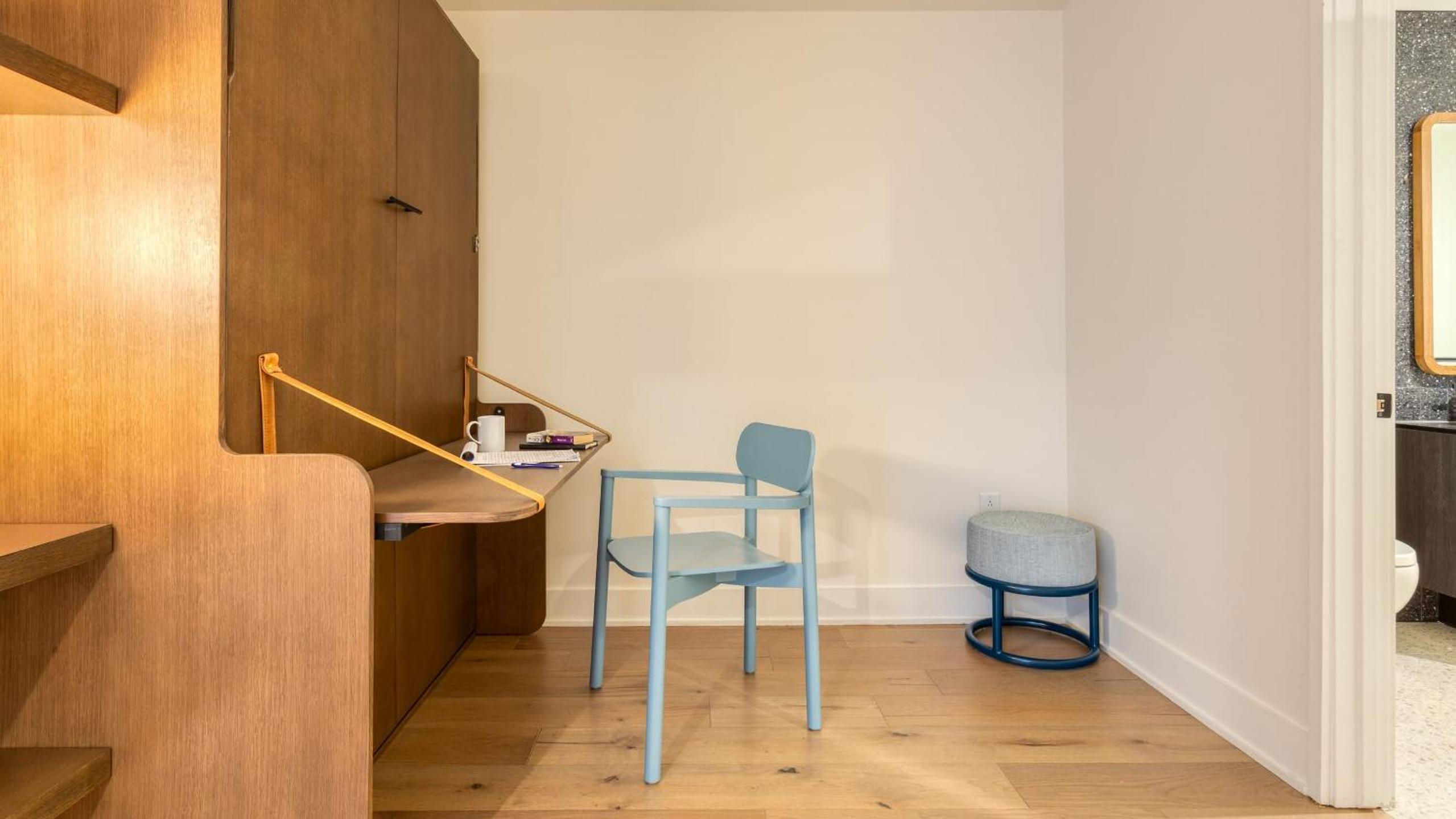 New Austin High Rise w Luxe Amenities Rooftop Pool Gym Yoga Studio More