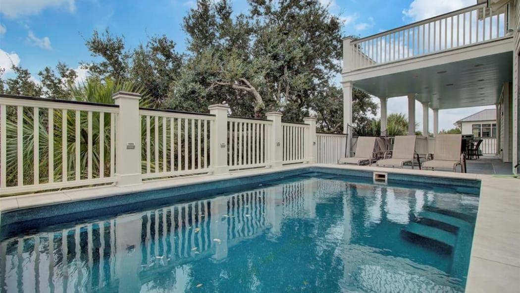 13 57th Avenue by AvantStay Rooftop Decks Pool