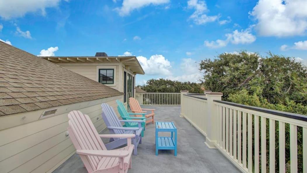 13 57th Avenue by AvantStay Rooftop Decks Pool