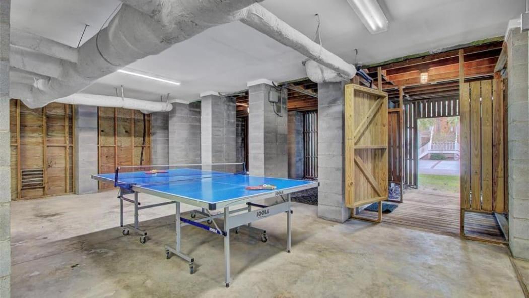 13 57th Avenue by AvantStay Rooftop Decks Pool