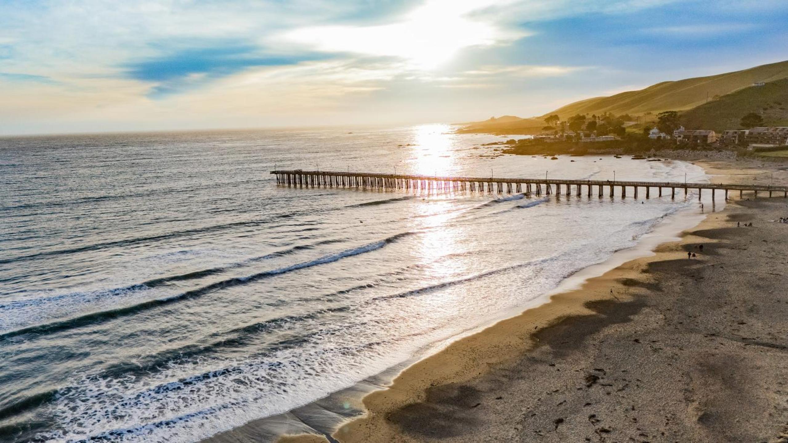 2 Coastal Studios at Cayucus Beach Access Ocean Views