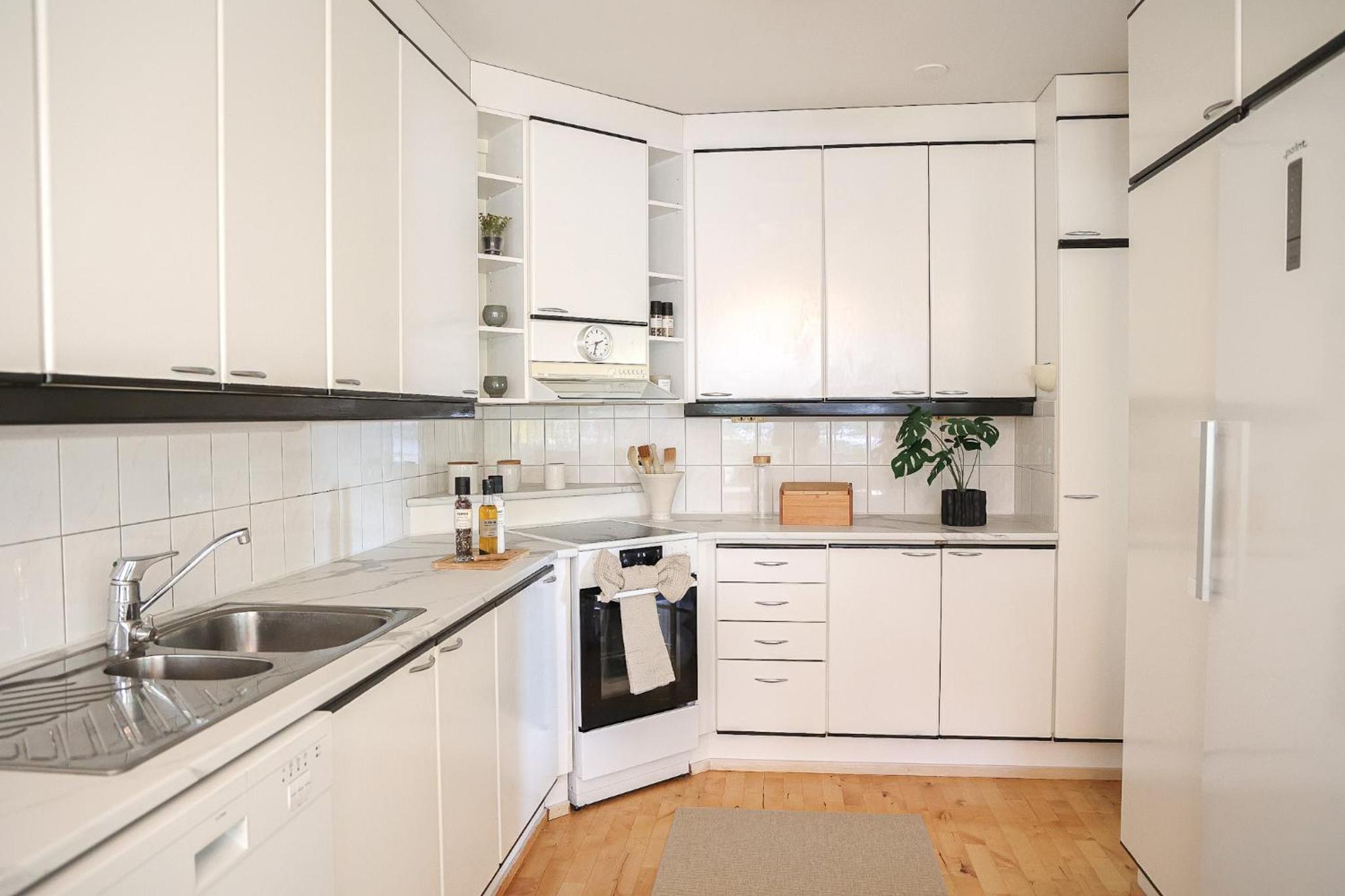 Aurora River View 3-Bedroom Apartment by BookLapland