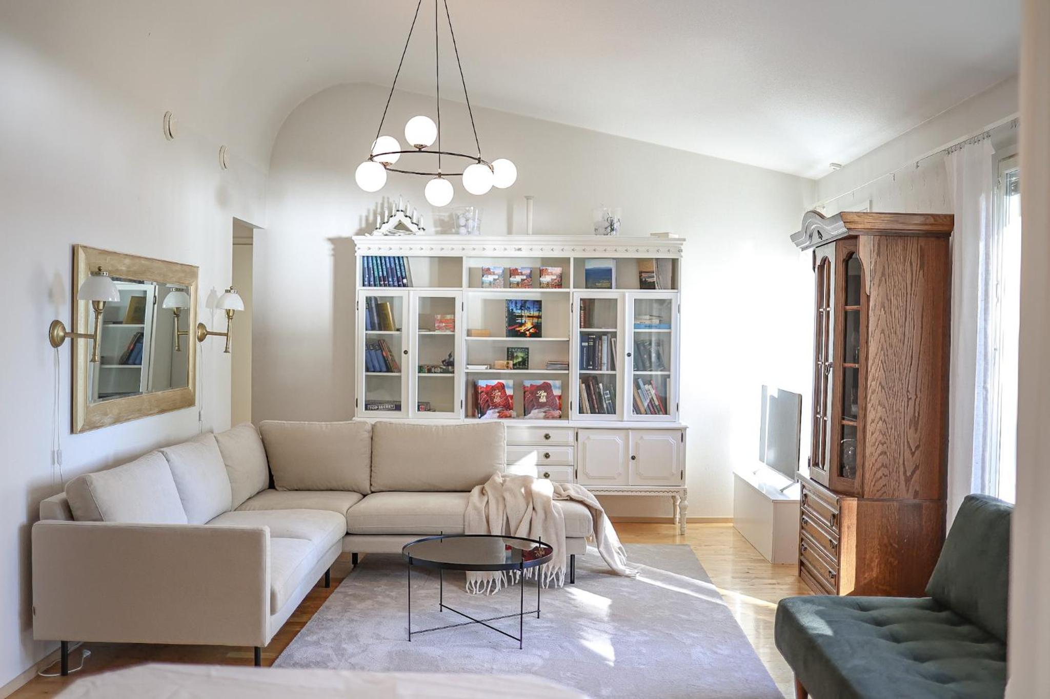 Aurora River View 3-Bedroom Apartment by BookLapland