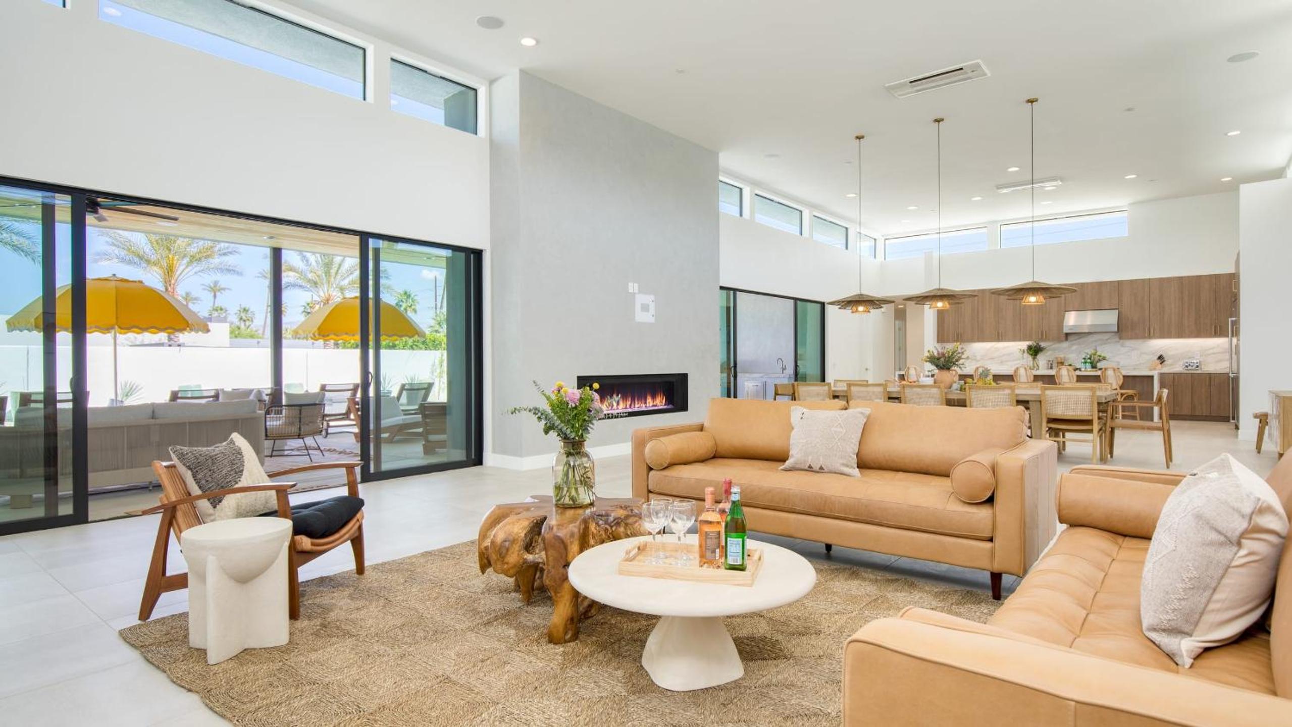 Sleeps 32 2 Villas Pool Putting GreenBocce Polo Villas Amara by AvantStay