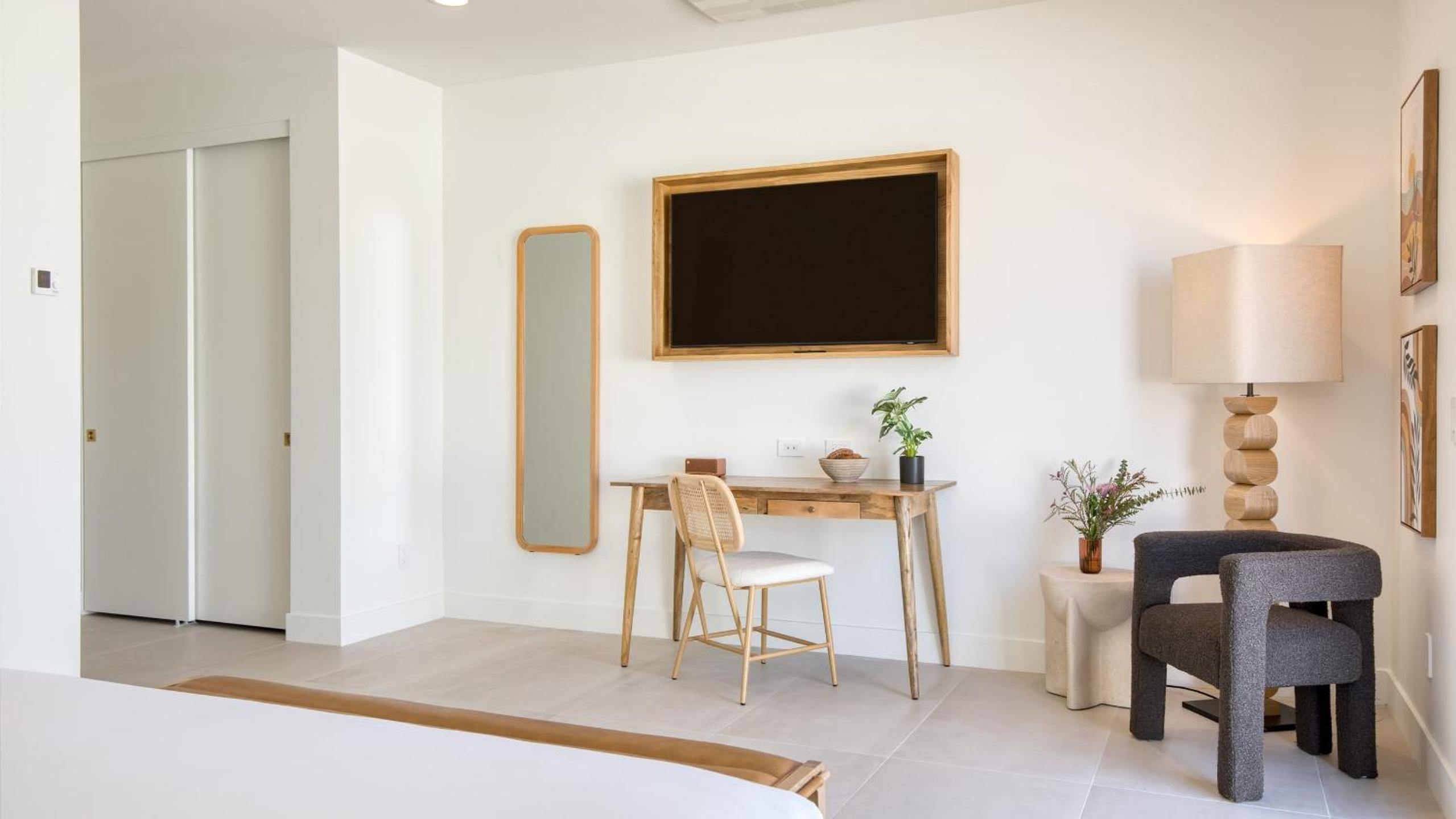 Sleeps 32 2 Villas Pool Putting GreenBocce Polo Villas Amara by AvantStay