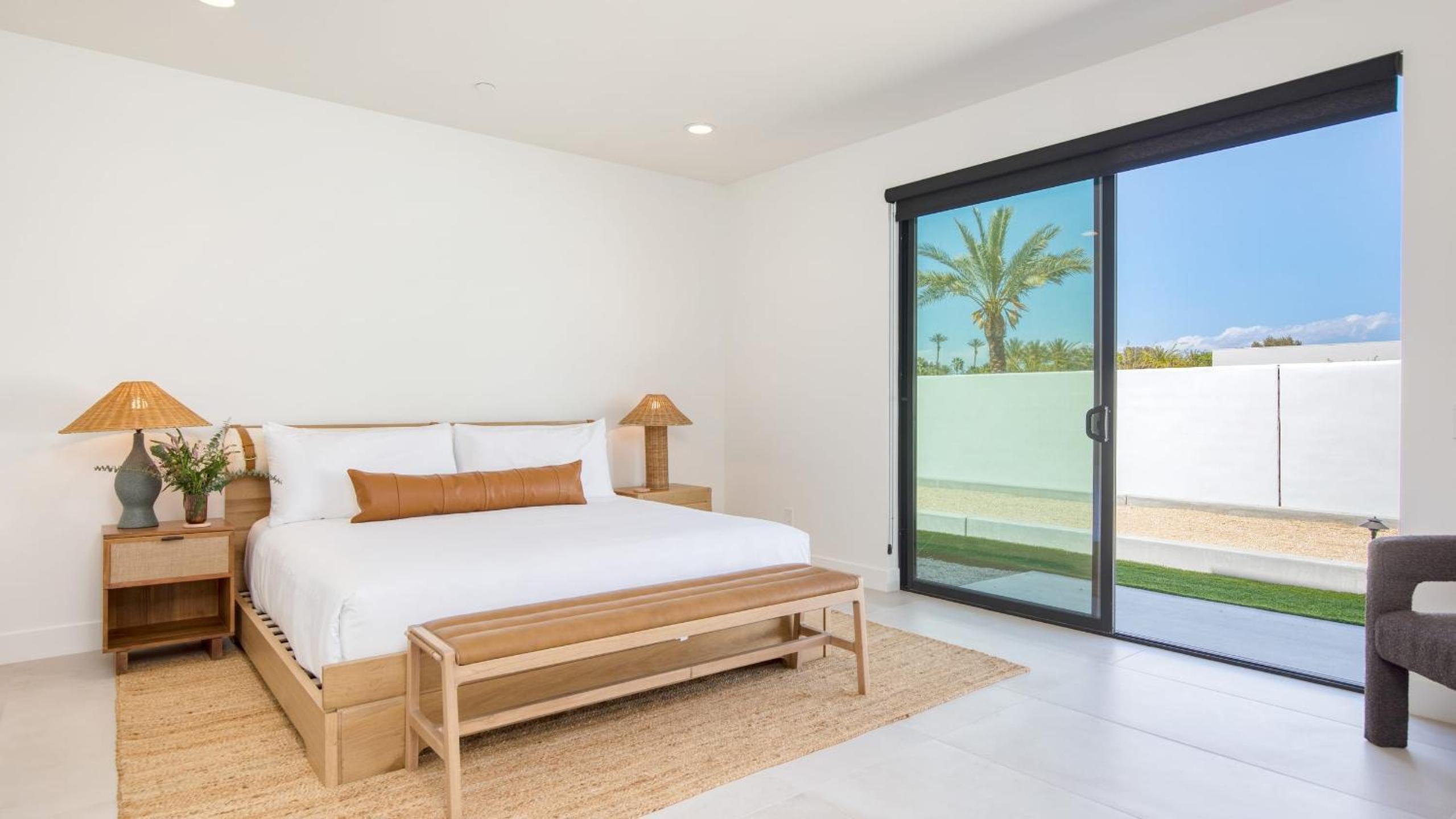 Sleeps 32 2 Villas Pool Putting GreenBocce Polo Villas Amara by AvantStay