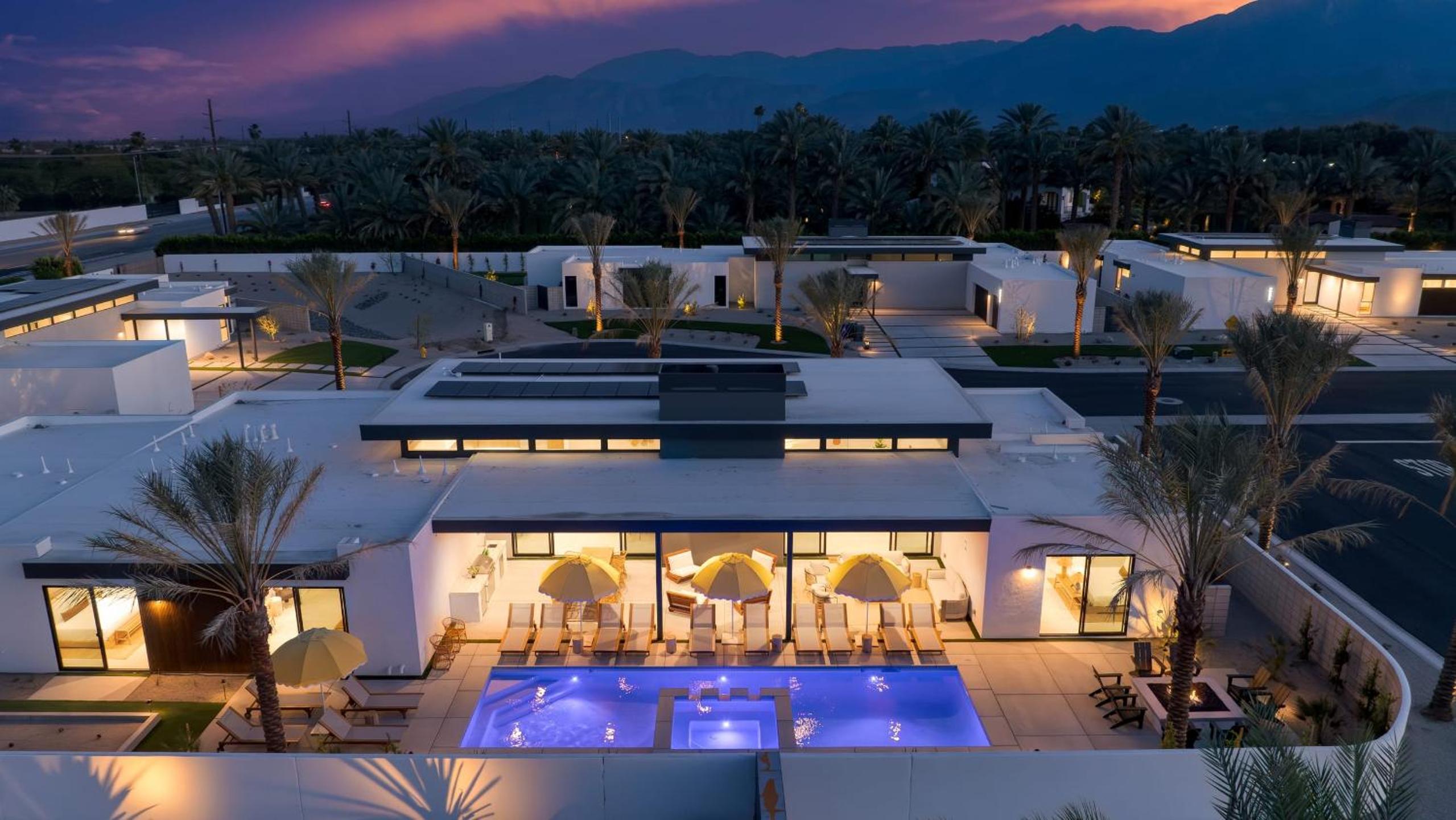 Sleeps 32 2 Villas Pool Putting GreenBocce Polo Villas Amara by AvantStay