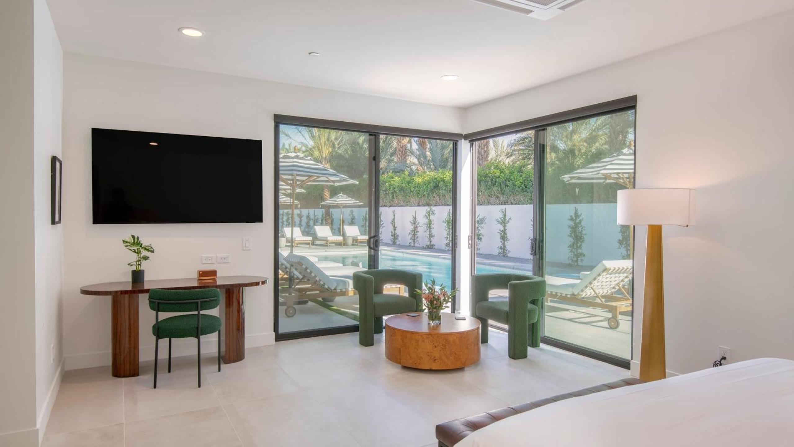 Sleeps 32 2 Villas Pool Putting GreenBocce Polo Villas Amara by AvantStay
