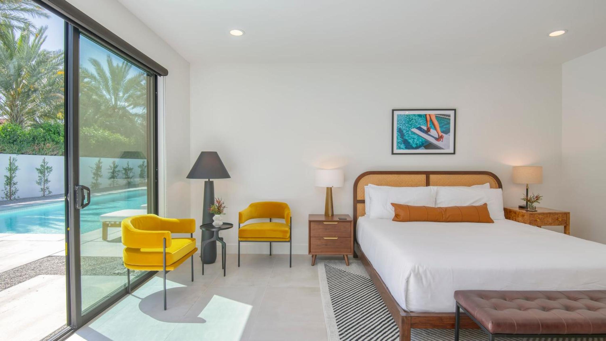 Sleeps 32 2 Villas Pool Putting GreenBocce Polo Villas Amara by AvantStay
