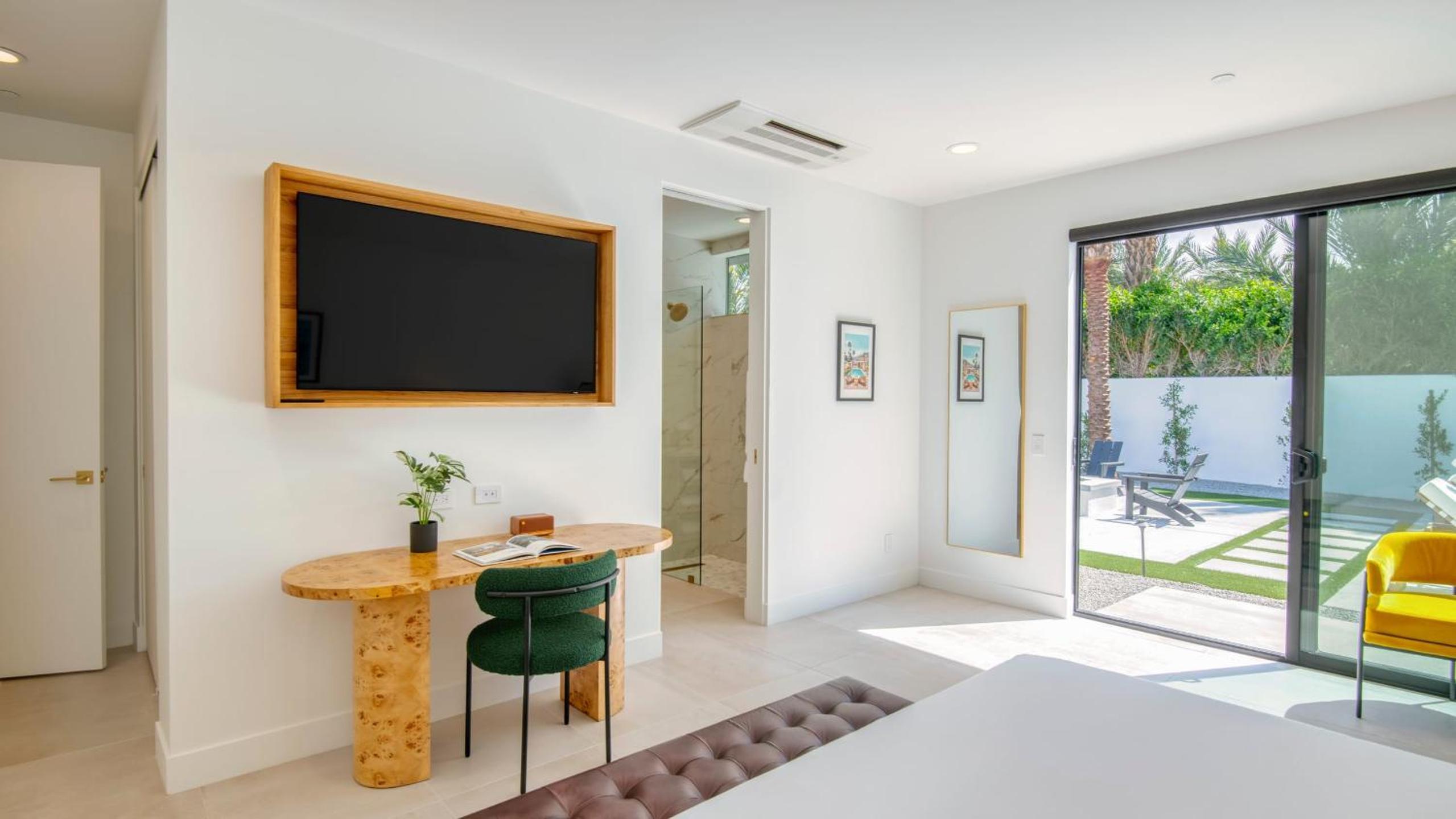Sleeps 32 2 Villas Pool Putting GreenBocce Polo Villas Amara by AvantStay