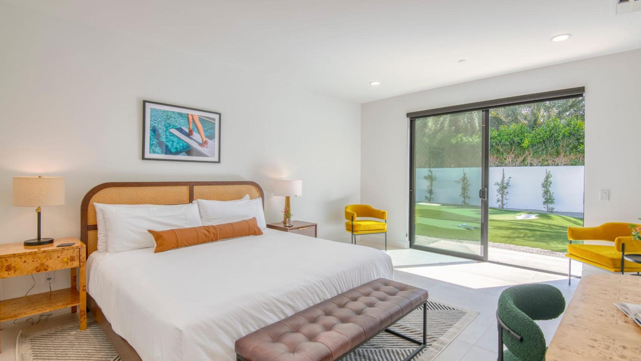 Sleeps 32 2 Villas Pool Putting GreenBocce Polo Villas Amara by AvantStay