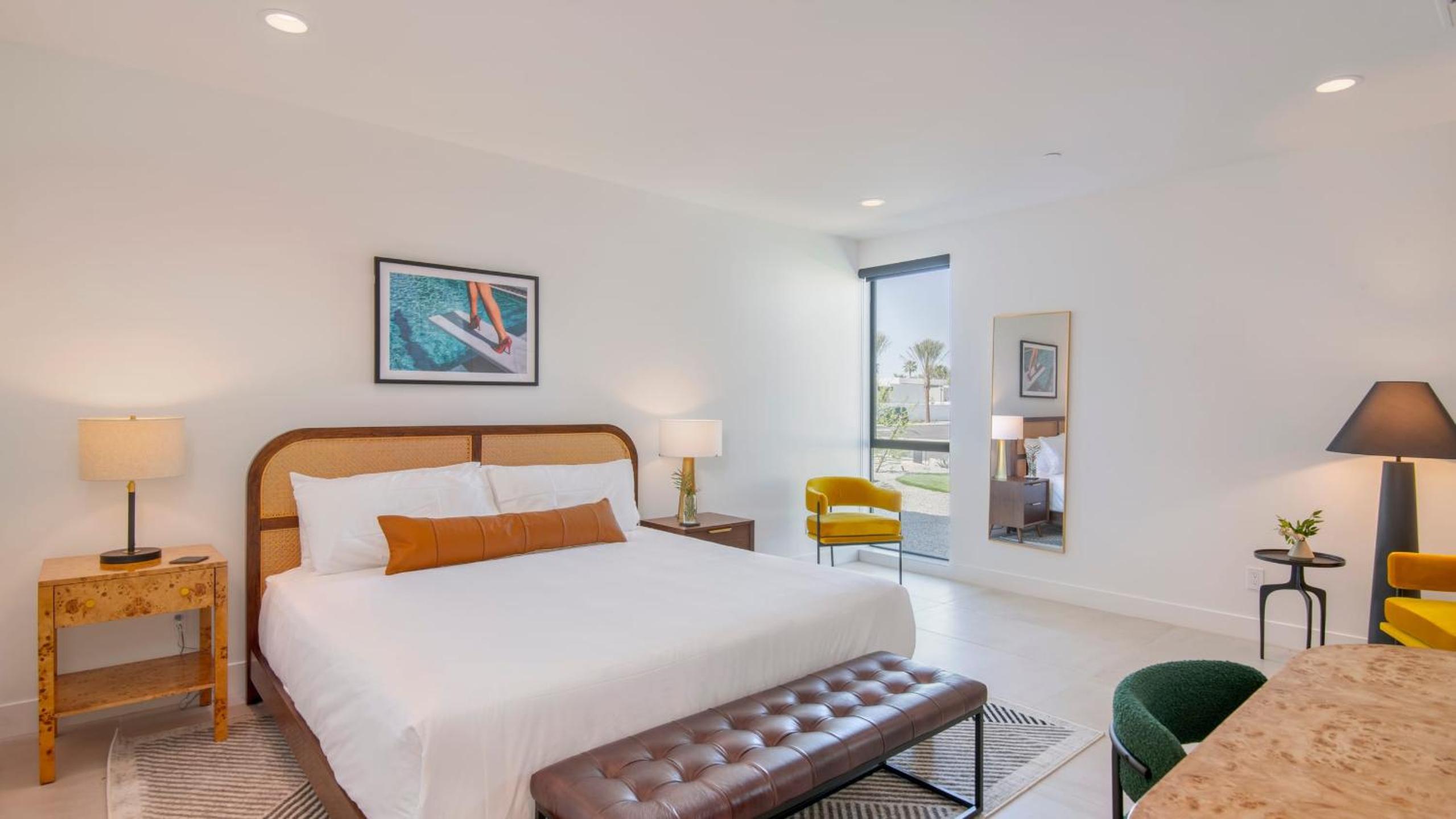 Sleeps 32 2 Villas Pool Putting GreenBocce Polo Villas Amara by AvantStay