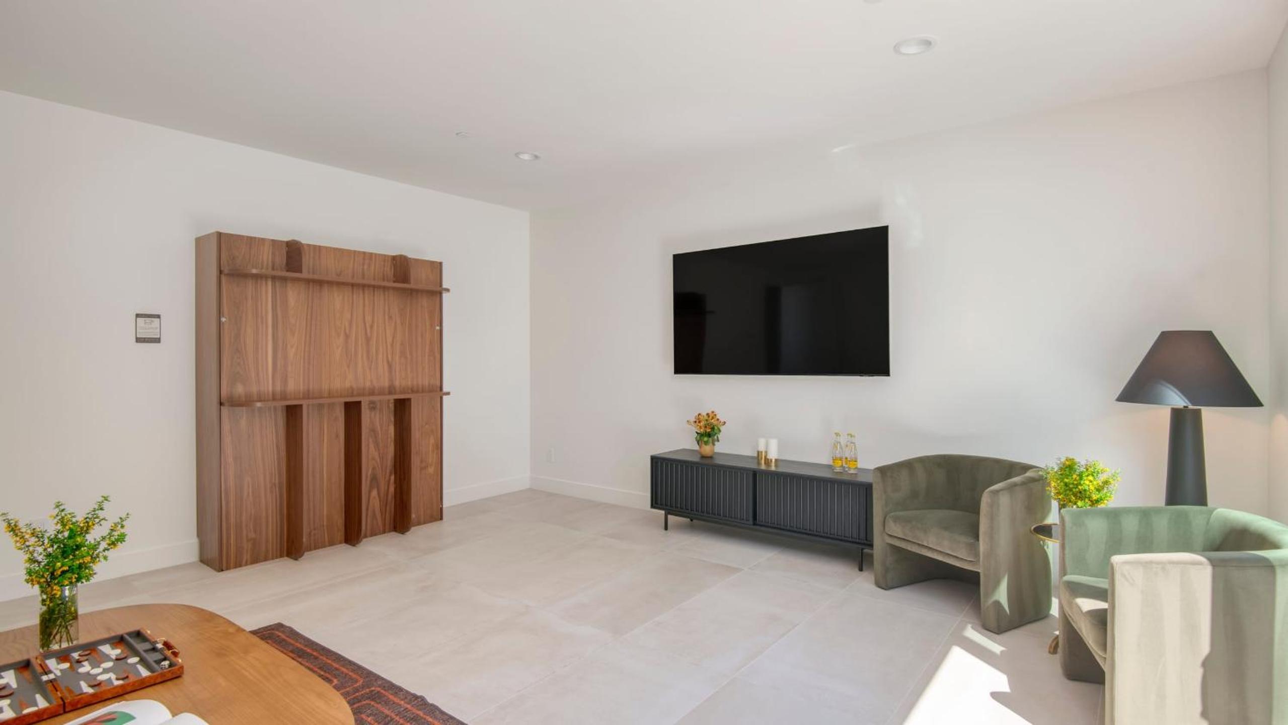 Sleeps 32 2 Villas Pool Putting GreenBocce Polo Villas Amara by AvantStay