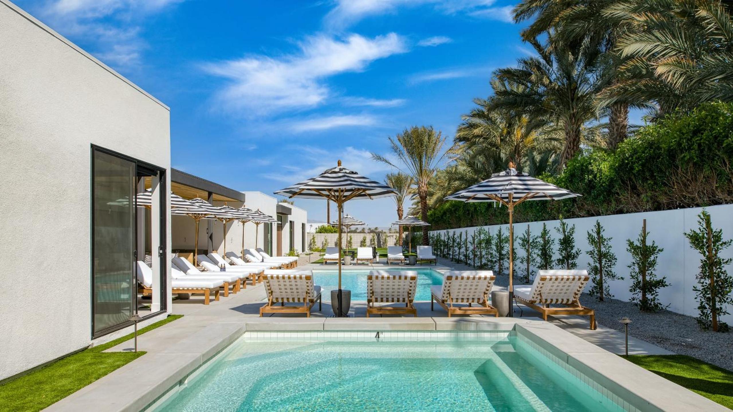 Sleeps 32 2 Villas Pool Putting GreenBocce Polo Villas Amara by AvantStay