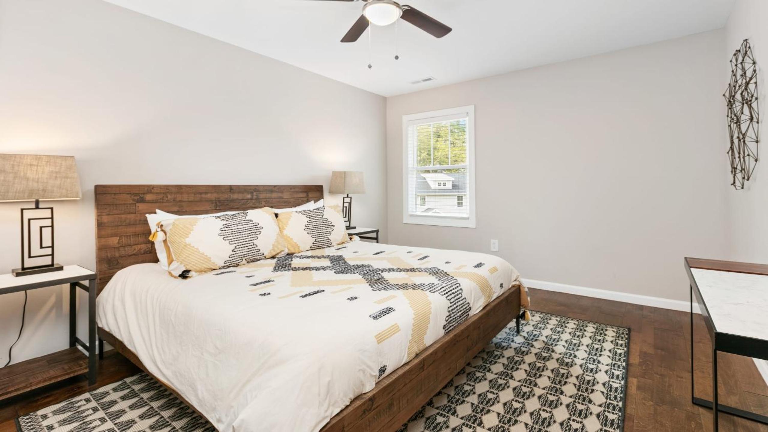 White Pine Red Bud Buyout by AvantStay 2 Home Buyout Sleeps 16