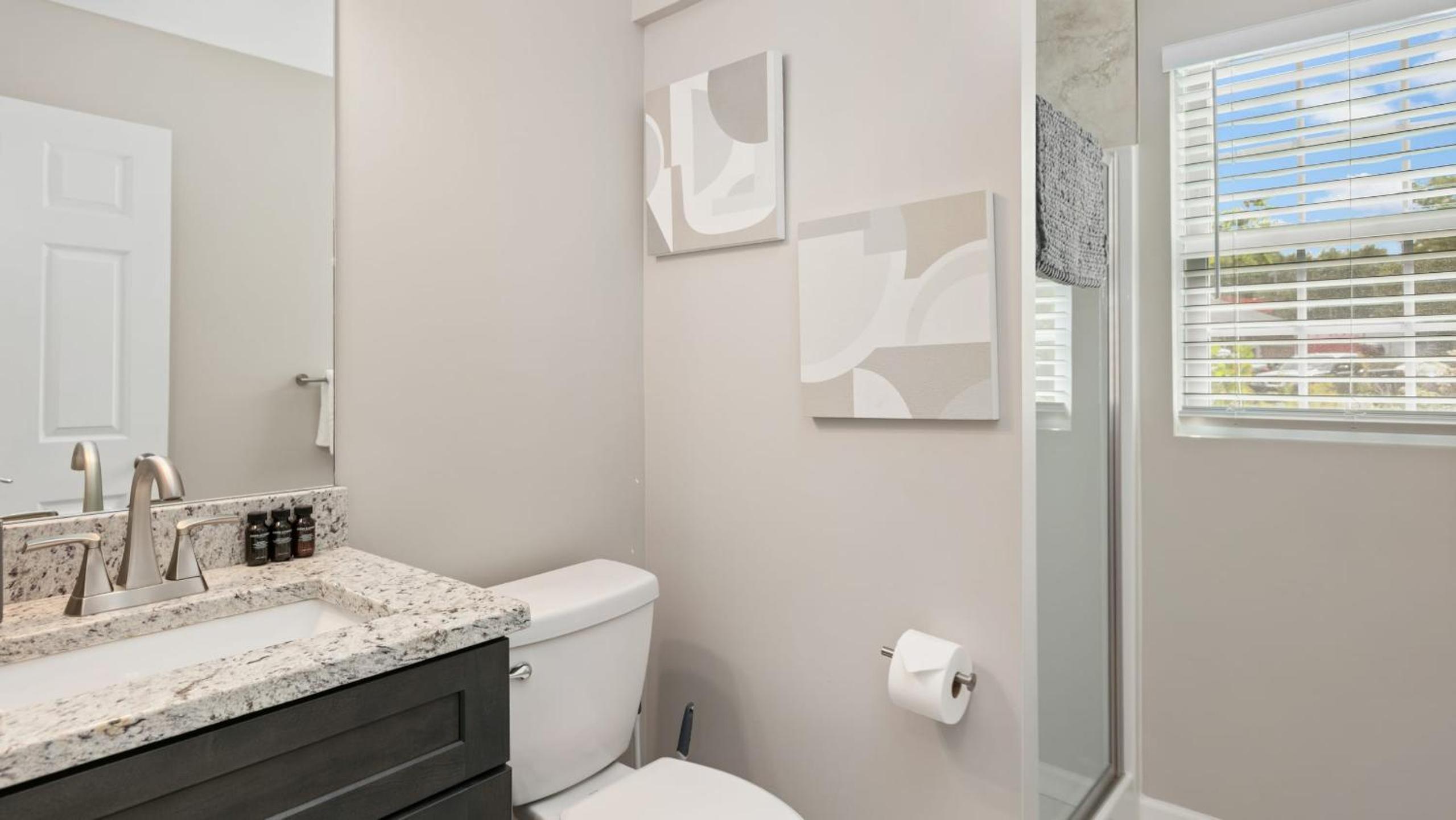 White Pine Red Bud Buyout by AvantStay 2 Home Buyout Sleeps 16