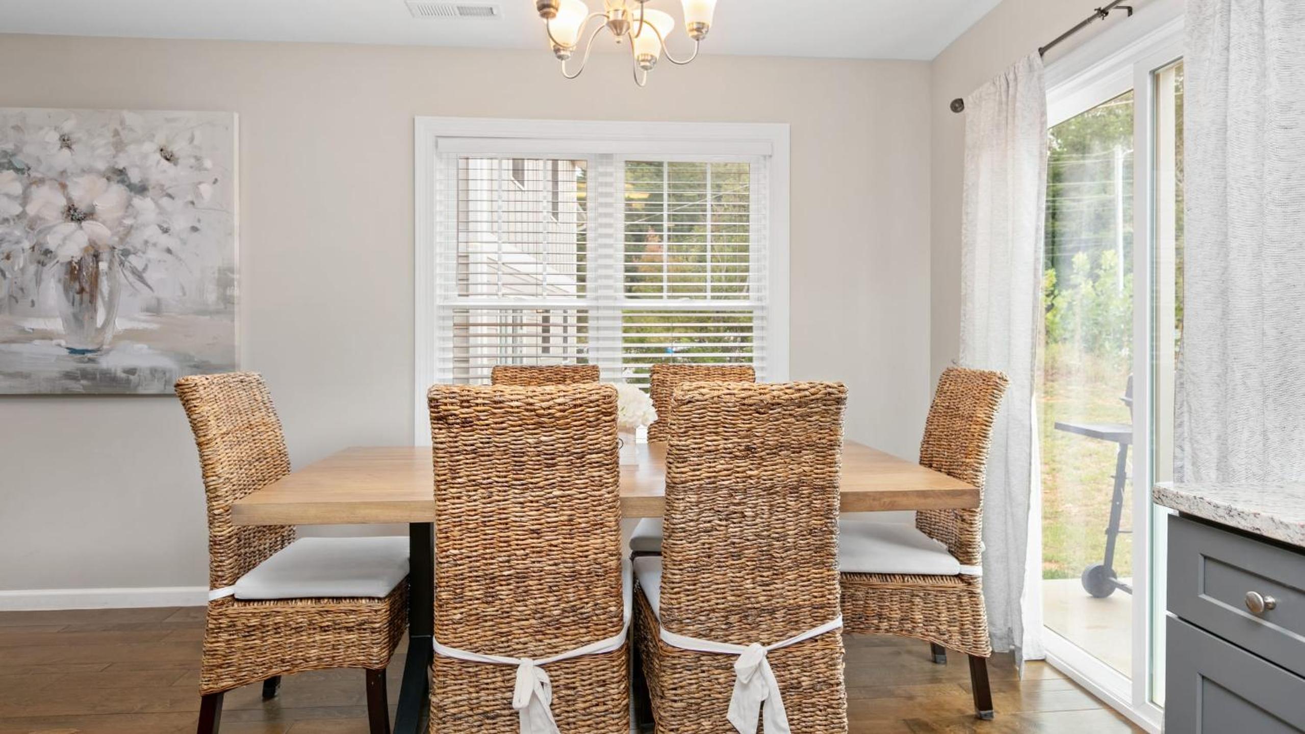 White Pine Red Bud Buyout by AvantStay 2 Home Buyout Sleeps 16