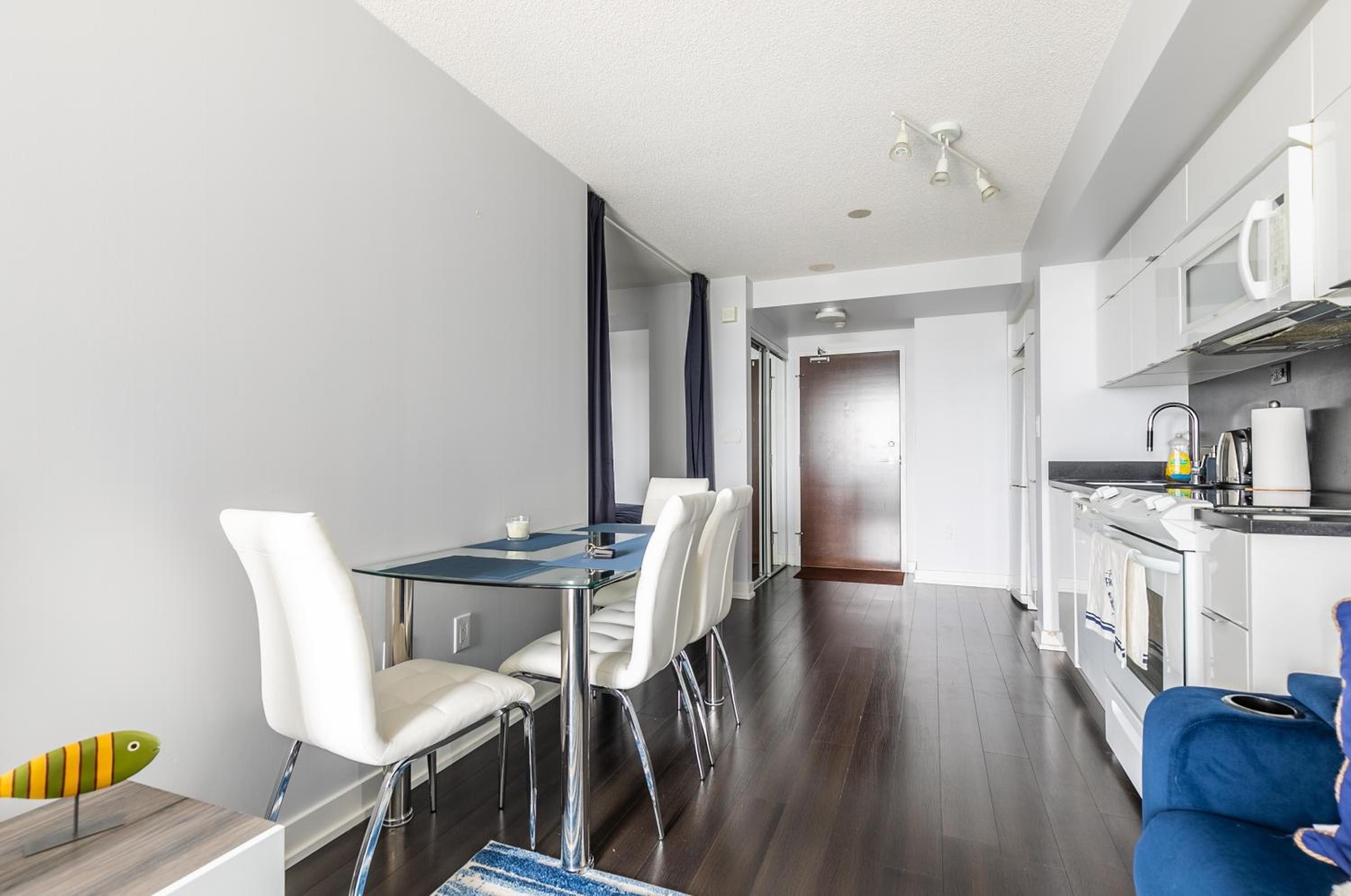 Spacious 1 Bedroom plus Den Condo Iceboat Terrace Downtown Toronto