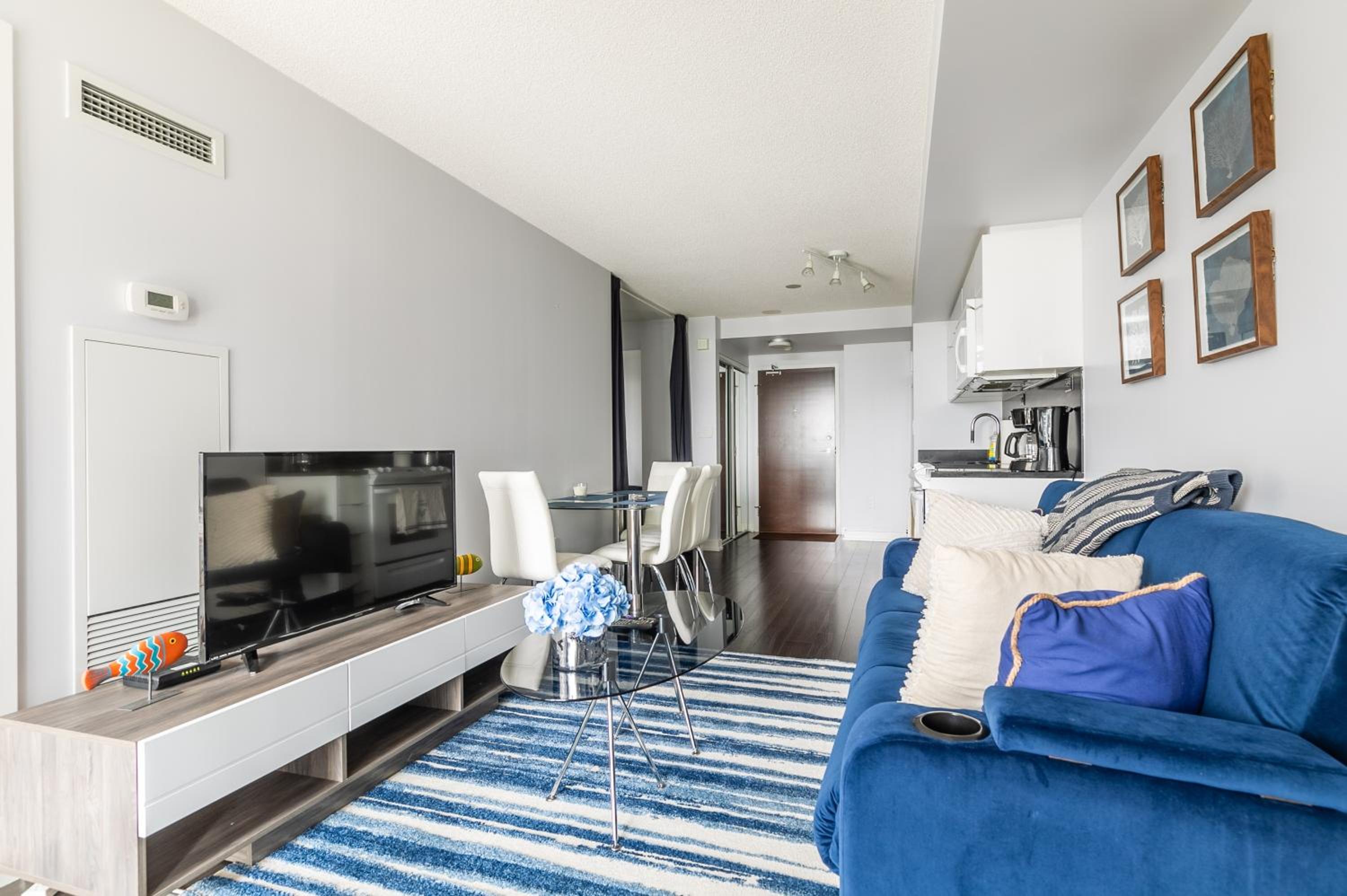 Spacious 1 Bedroom plus Den Condo Iceboat Terrace Downtown Toronto