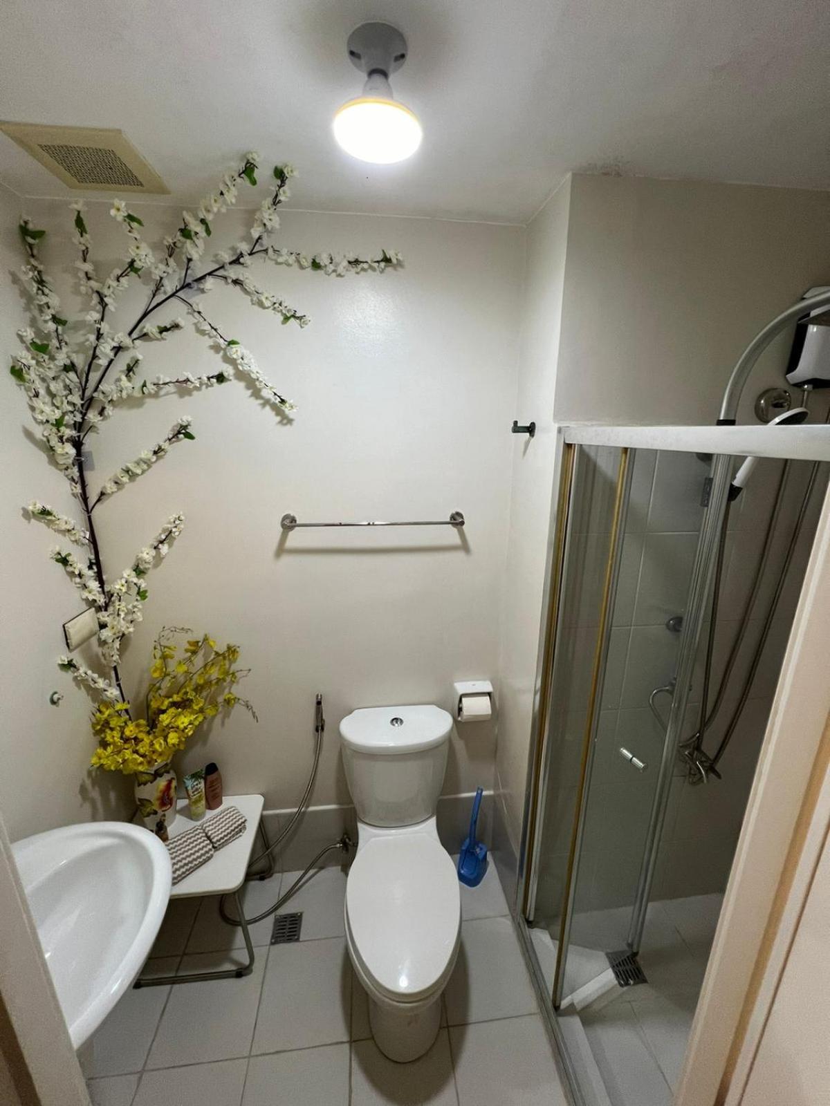 Osaka Theme LRT Gilmore Robinsons Magnolia Free Netflix Internet Pool
