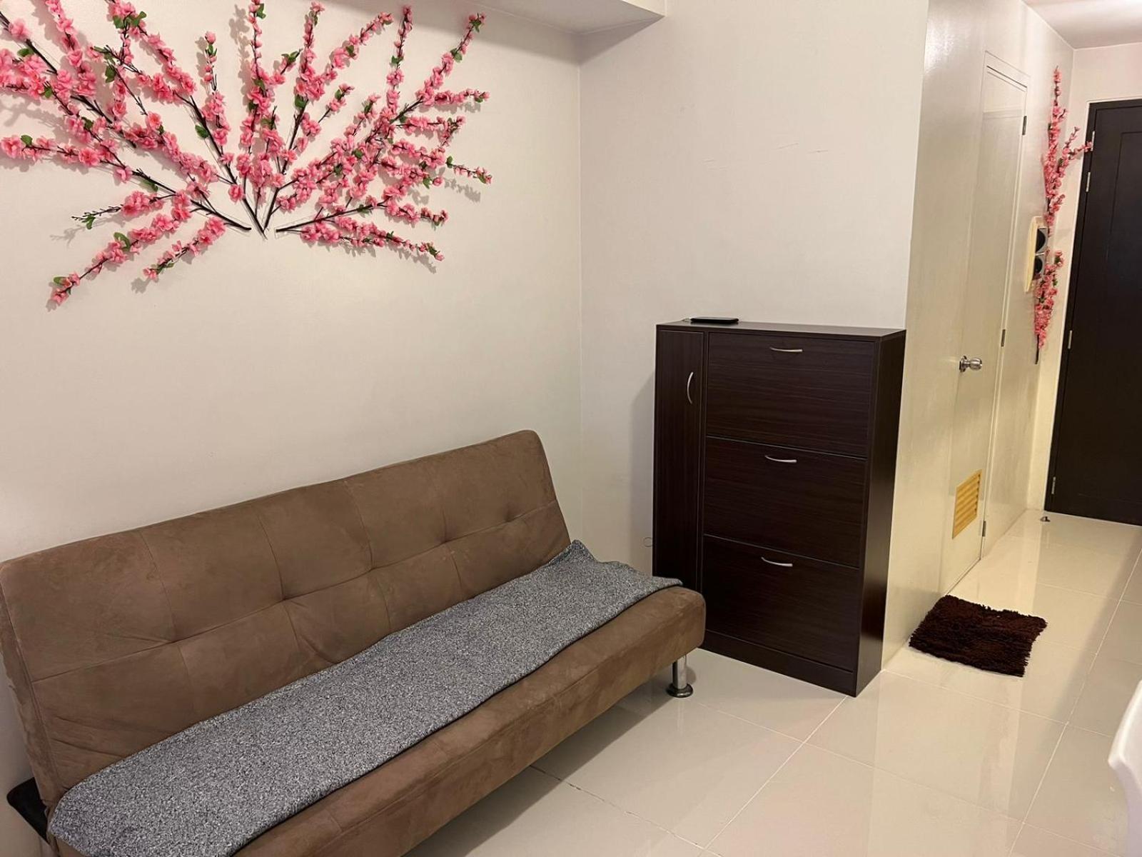 Osaka Theme LRT Gilmore Robinsons Magnolia Free Netflix Internet Pool