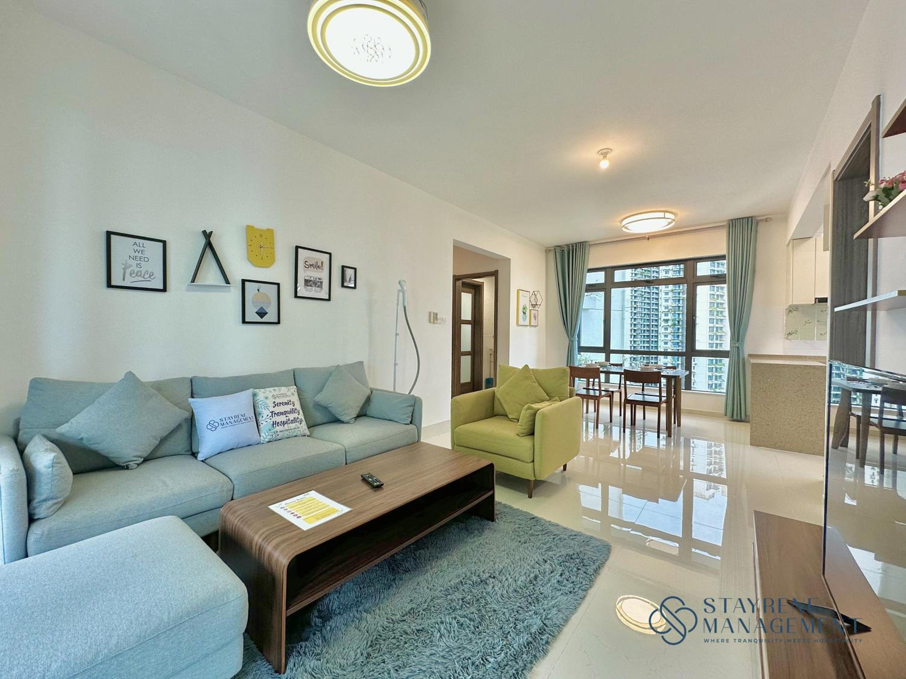 Casa Forest Modern Suites at Forest City JB