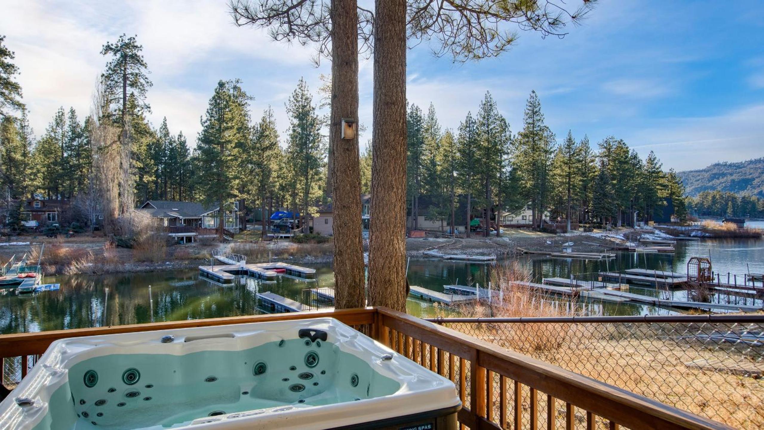 Lakefront w Private Dock Hot Tub Large Deck Views Lakeside on Lagunita