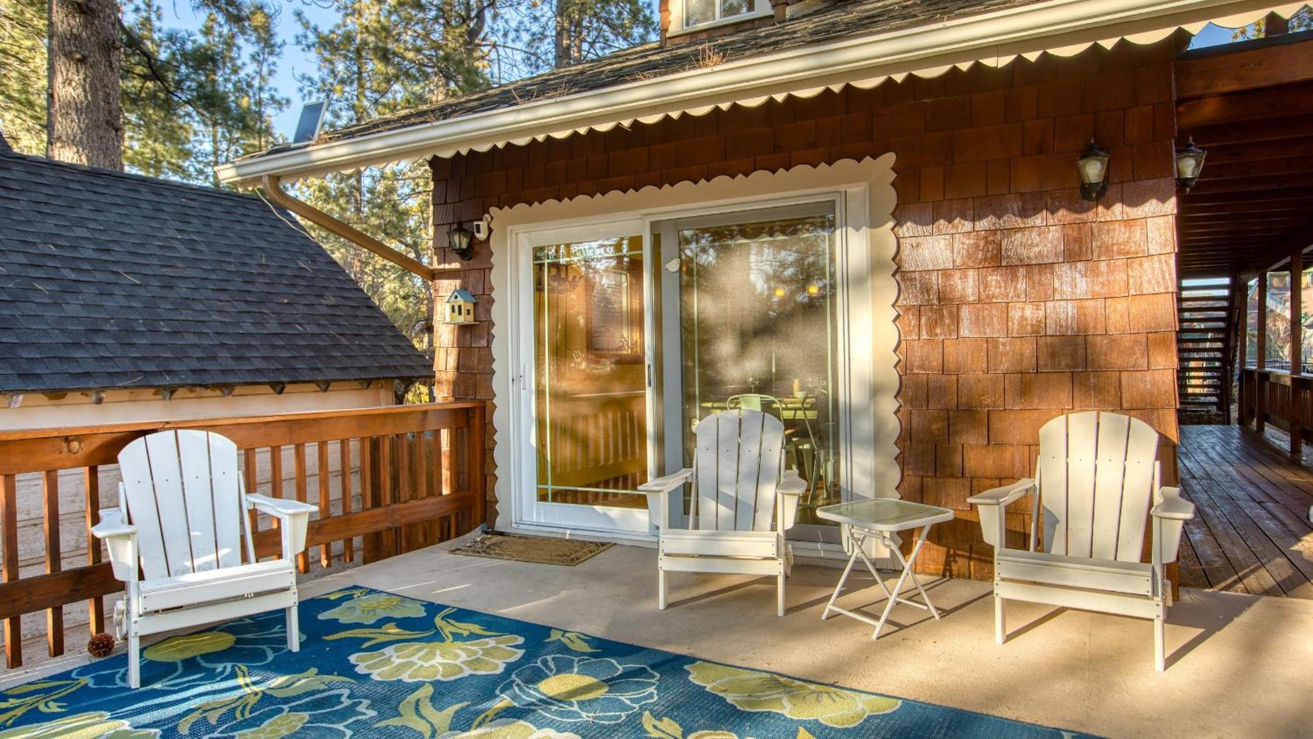 Lakefront w Private Dock Hot Tub Large Deck Views Lakeside on Lagunita