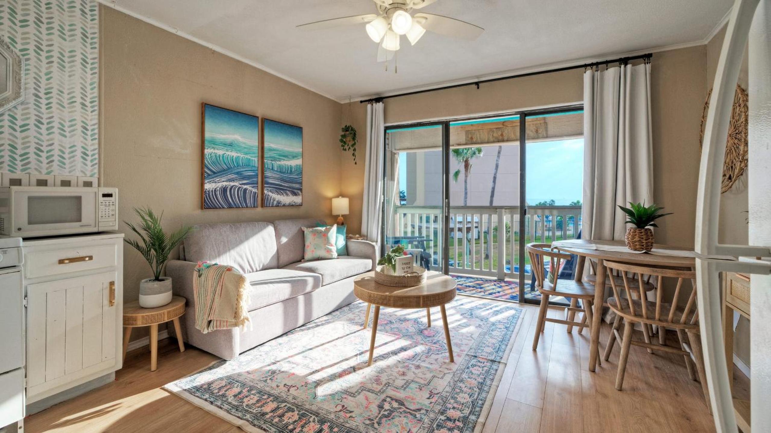 Private Balcony w Ocean View Pool Hot Tub Access Ocean Echo by AvantStay