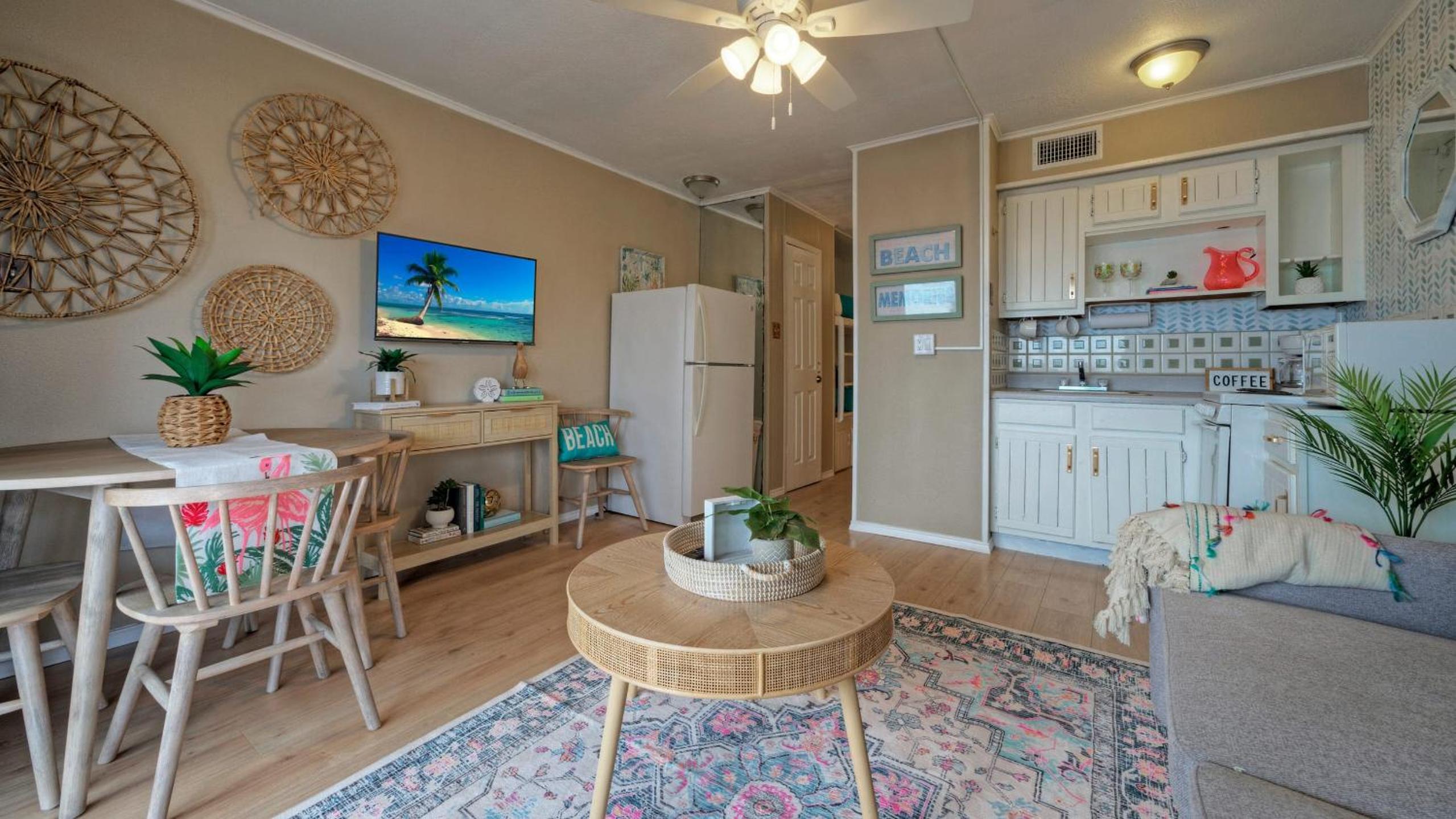 Private Balcony w Ocean View Pool Hot Tub Access Ocean Echo by AvantStay