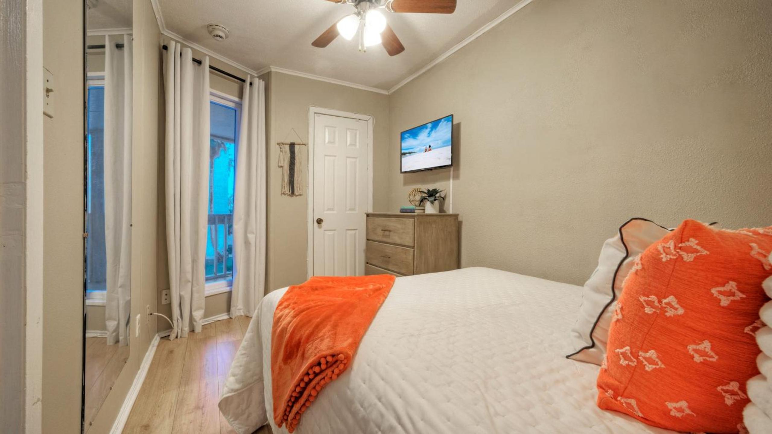 Private Balcony w Ocean View Pool Hot Tub Access Ocean Echo by AvantStay